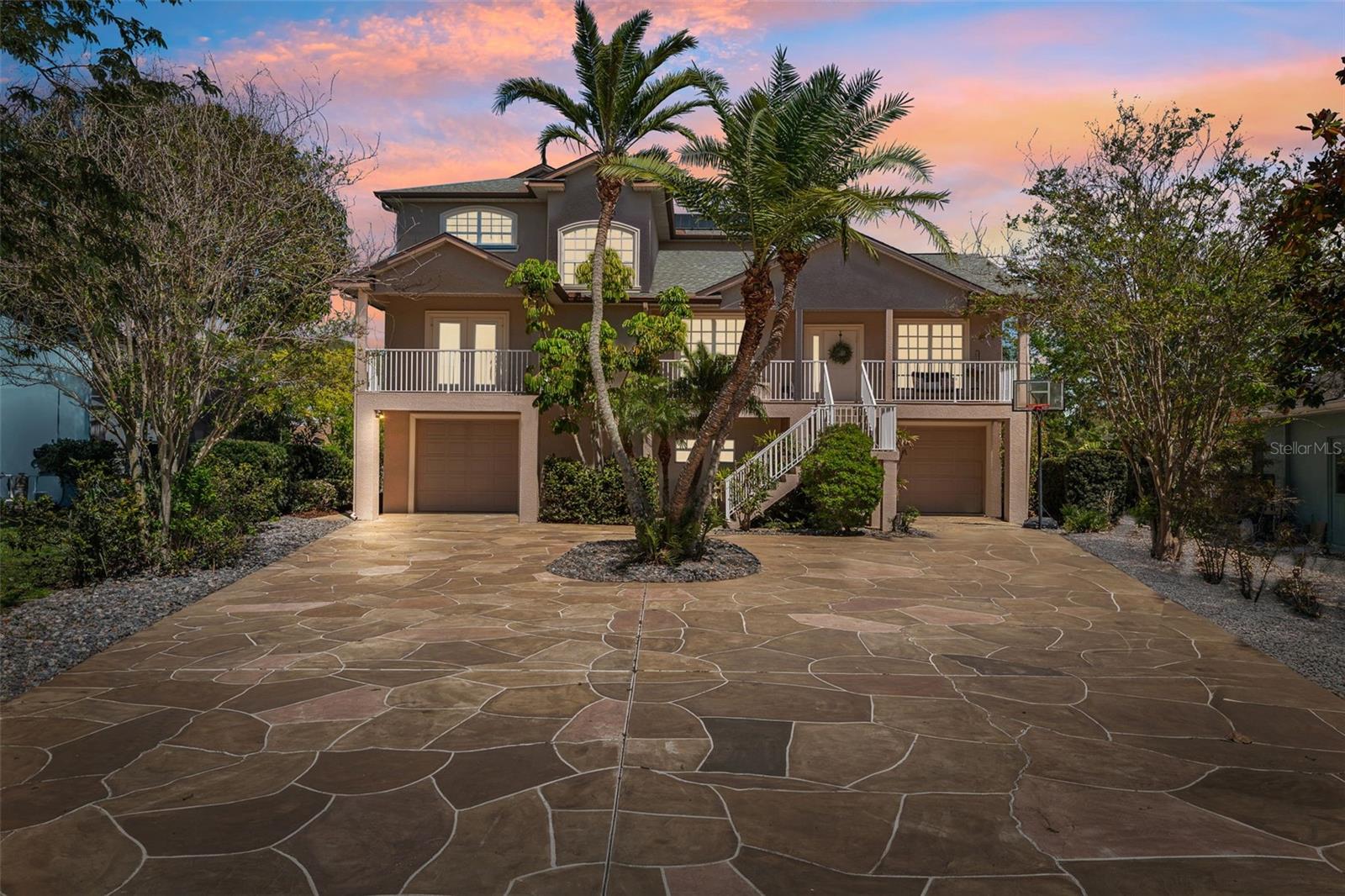 5500 LEAHY LANE