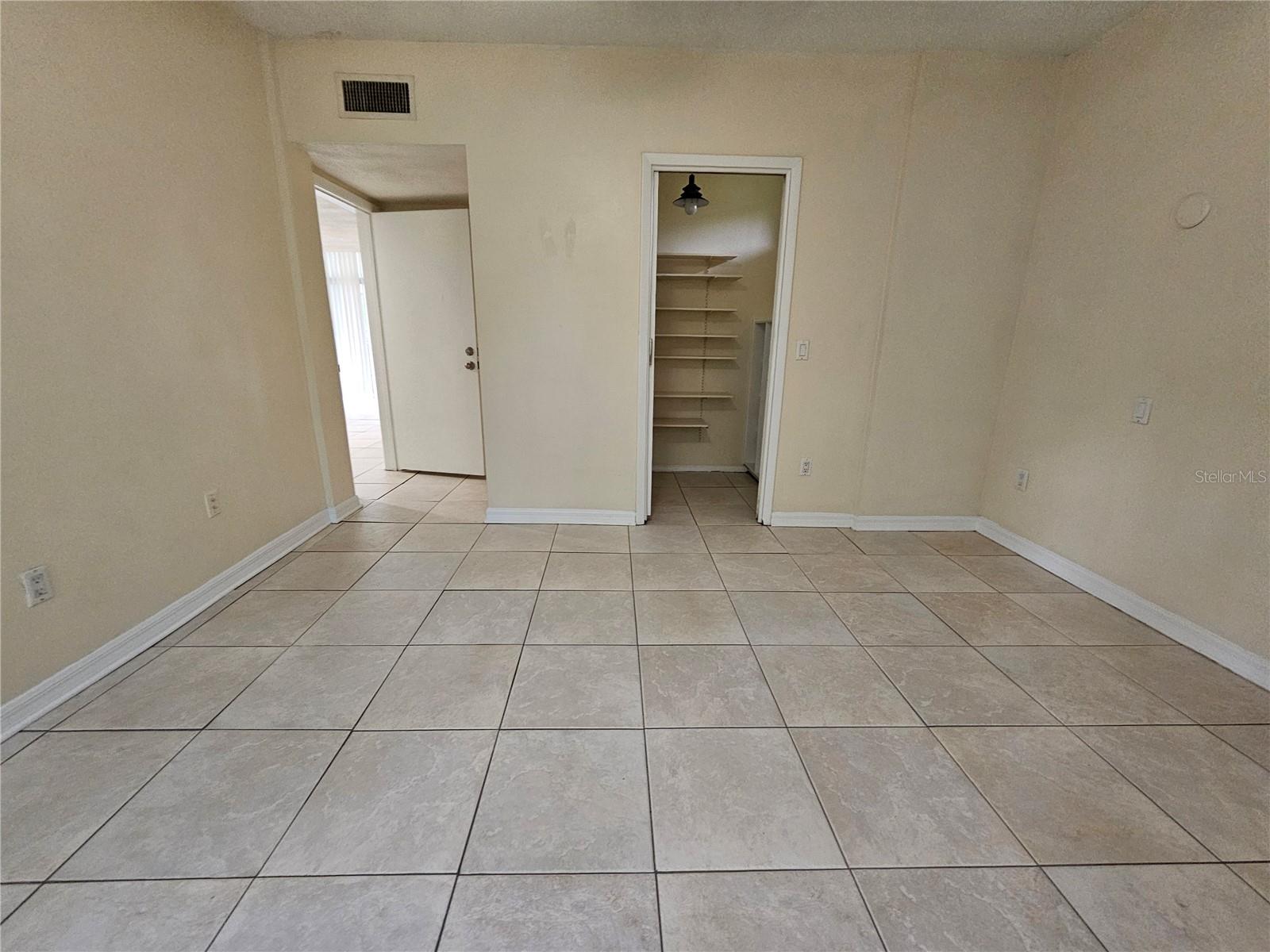 BLACK ARCES - Residential Lease