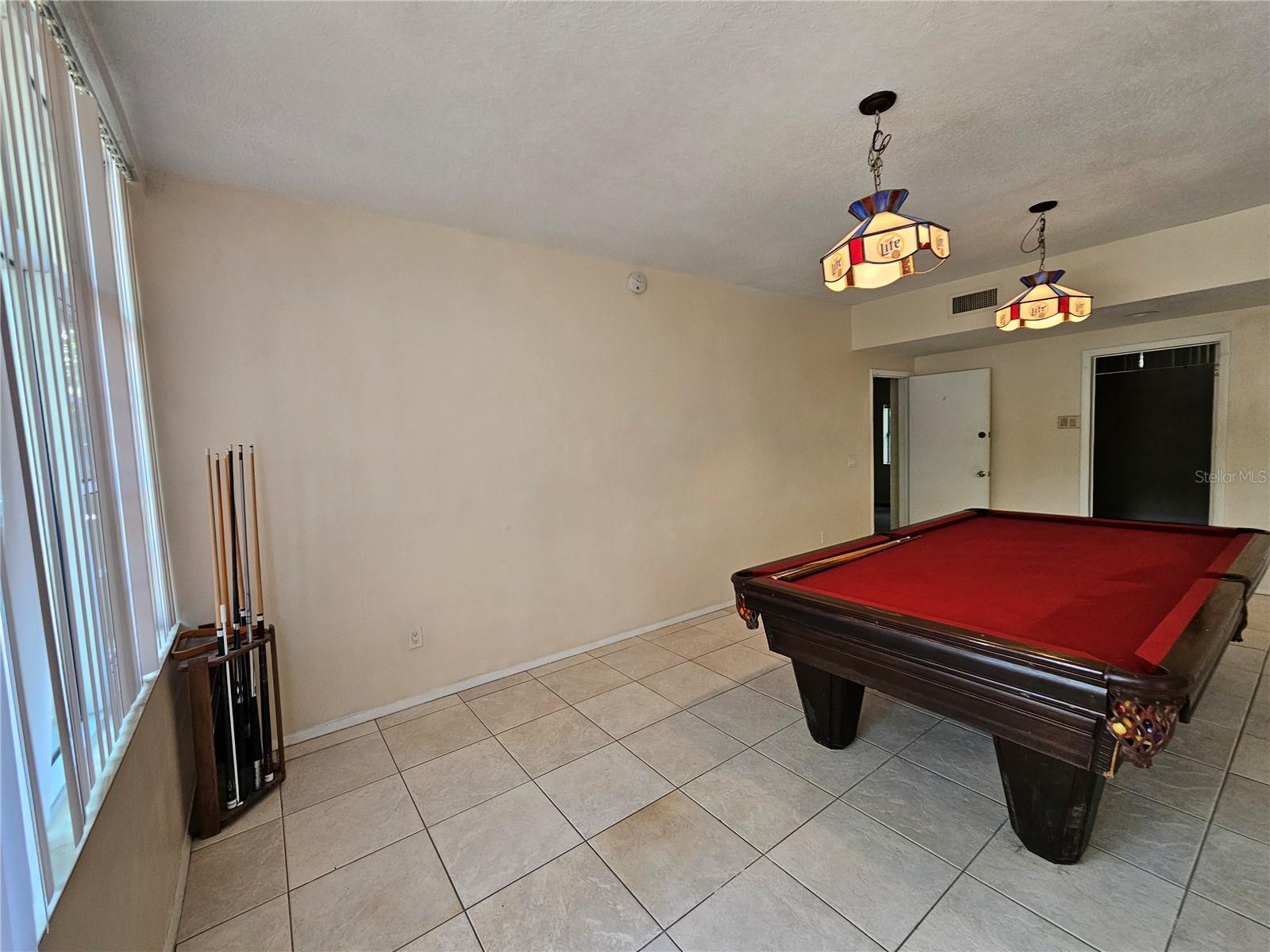 BLACK ARCES - Residential Lease