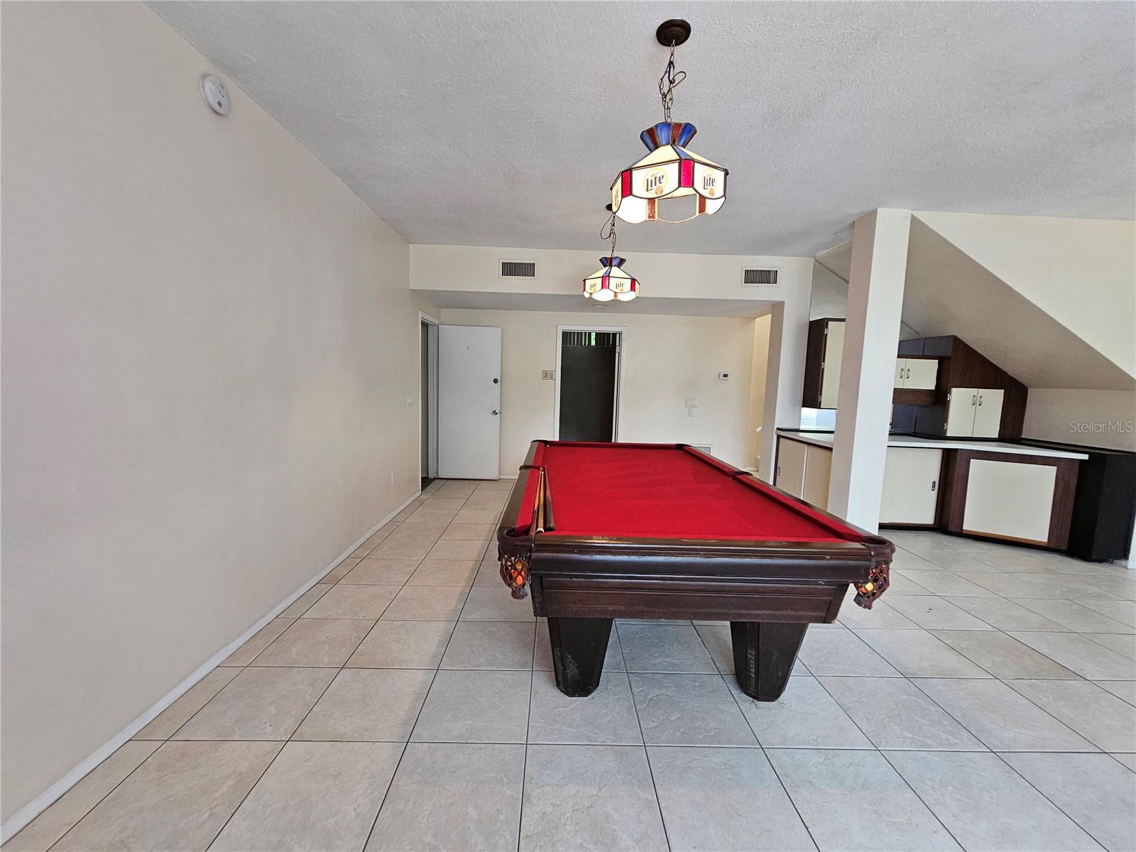 BLACK ARCES - Residential Lease