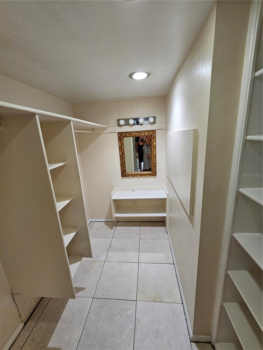 BLACK ARCES - Residential Lease