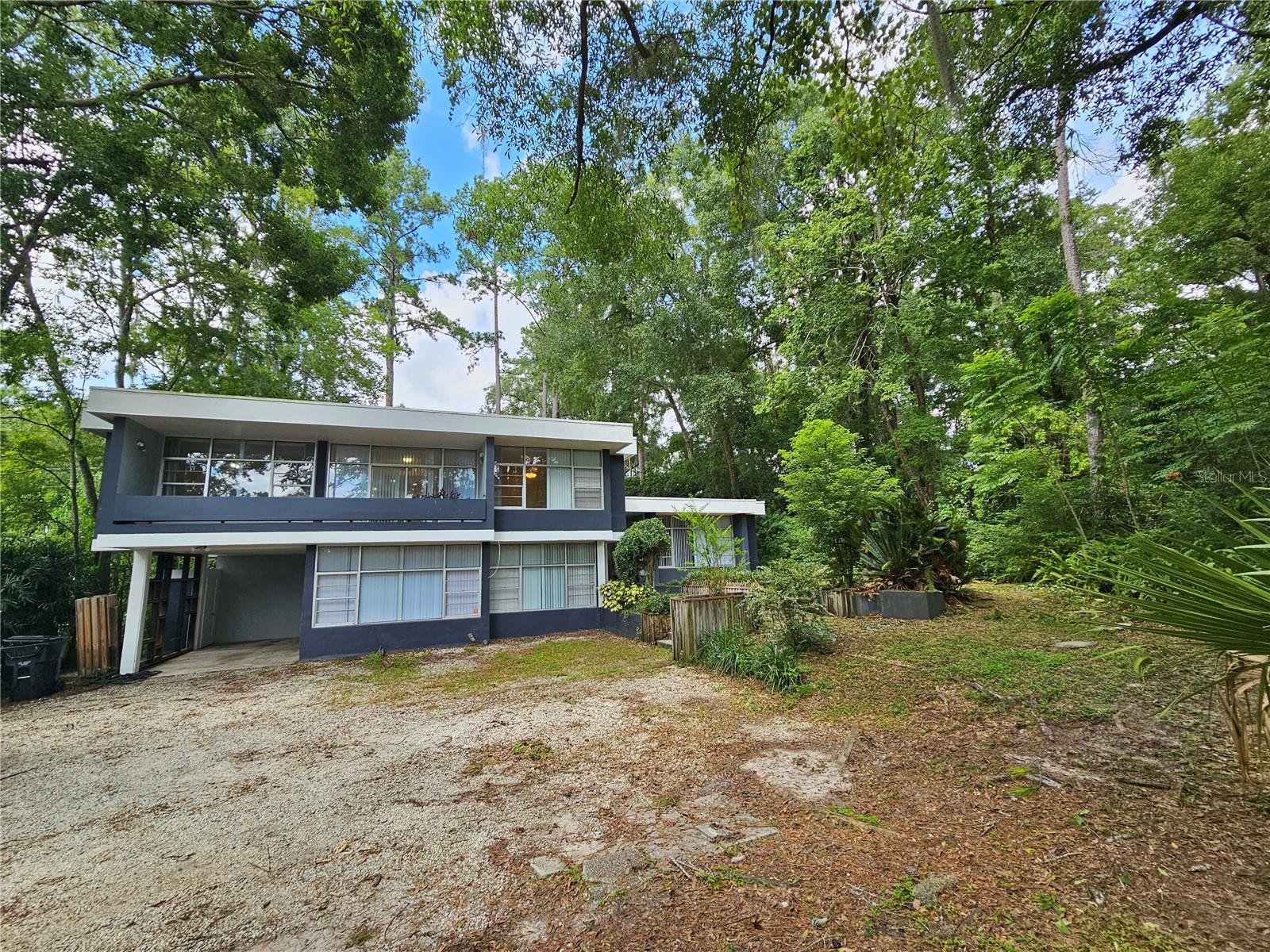 BLACK ARCES - Residential Lease