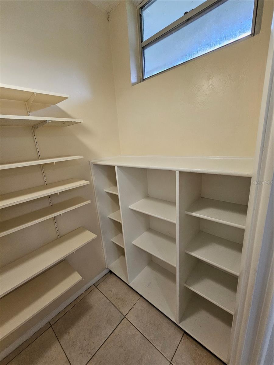 BLACK ARCES - Residential Lease