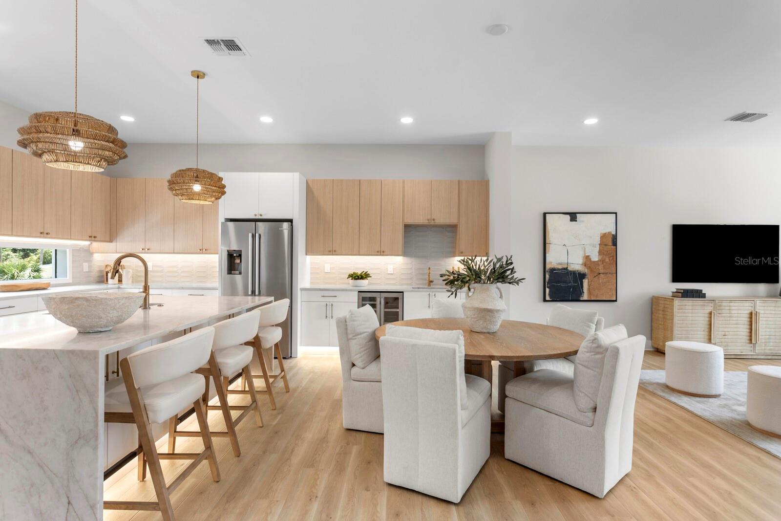 BAYSHORE RESIDENCES AND TOWNHOMES - Residential