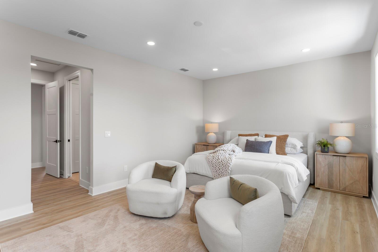 BAYSHORE RESIDENCES AND TOWNHOMES - Residential