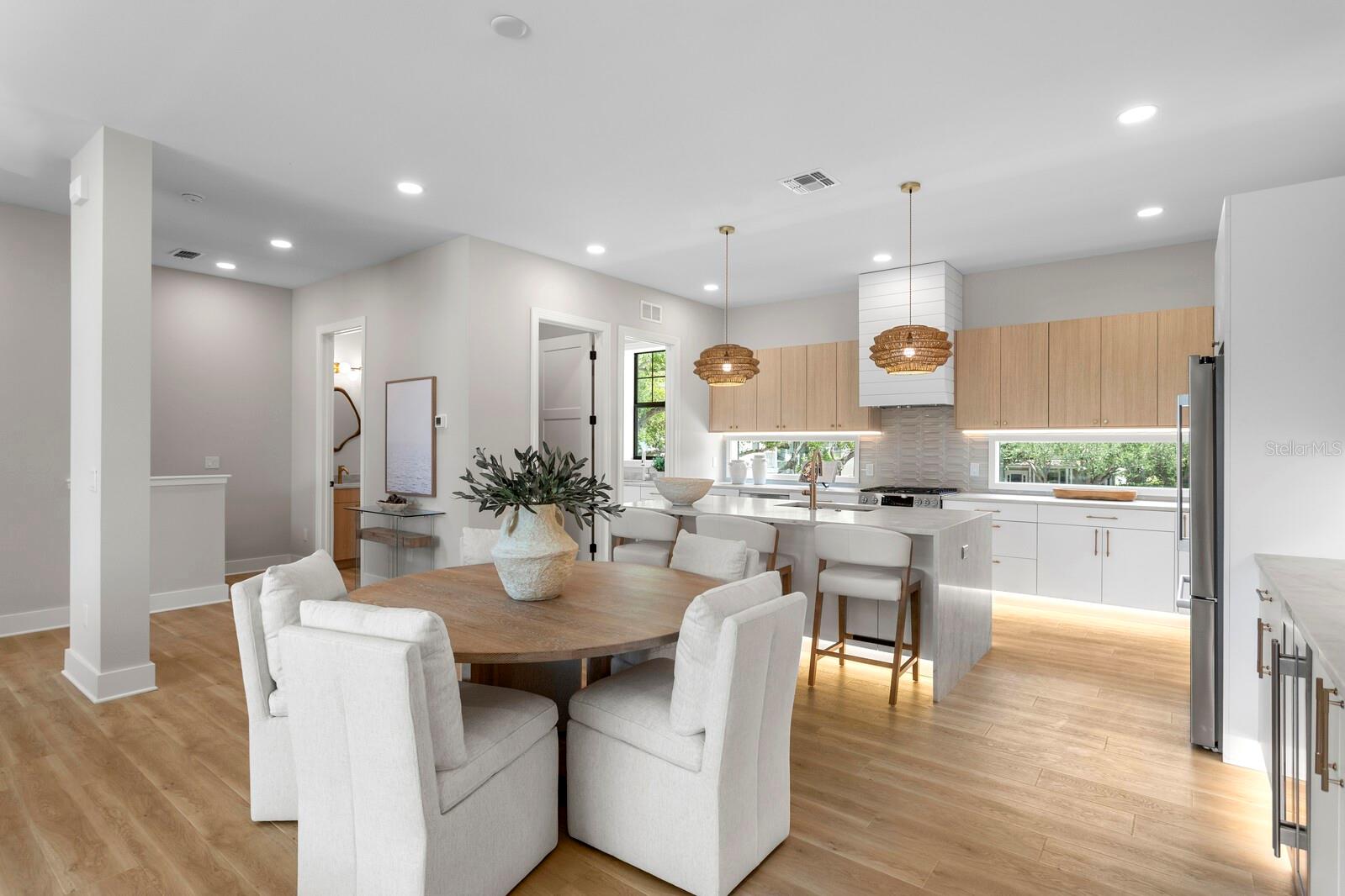 BAYSHORE RESIDENCES AND TOWNHOMES - Residential