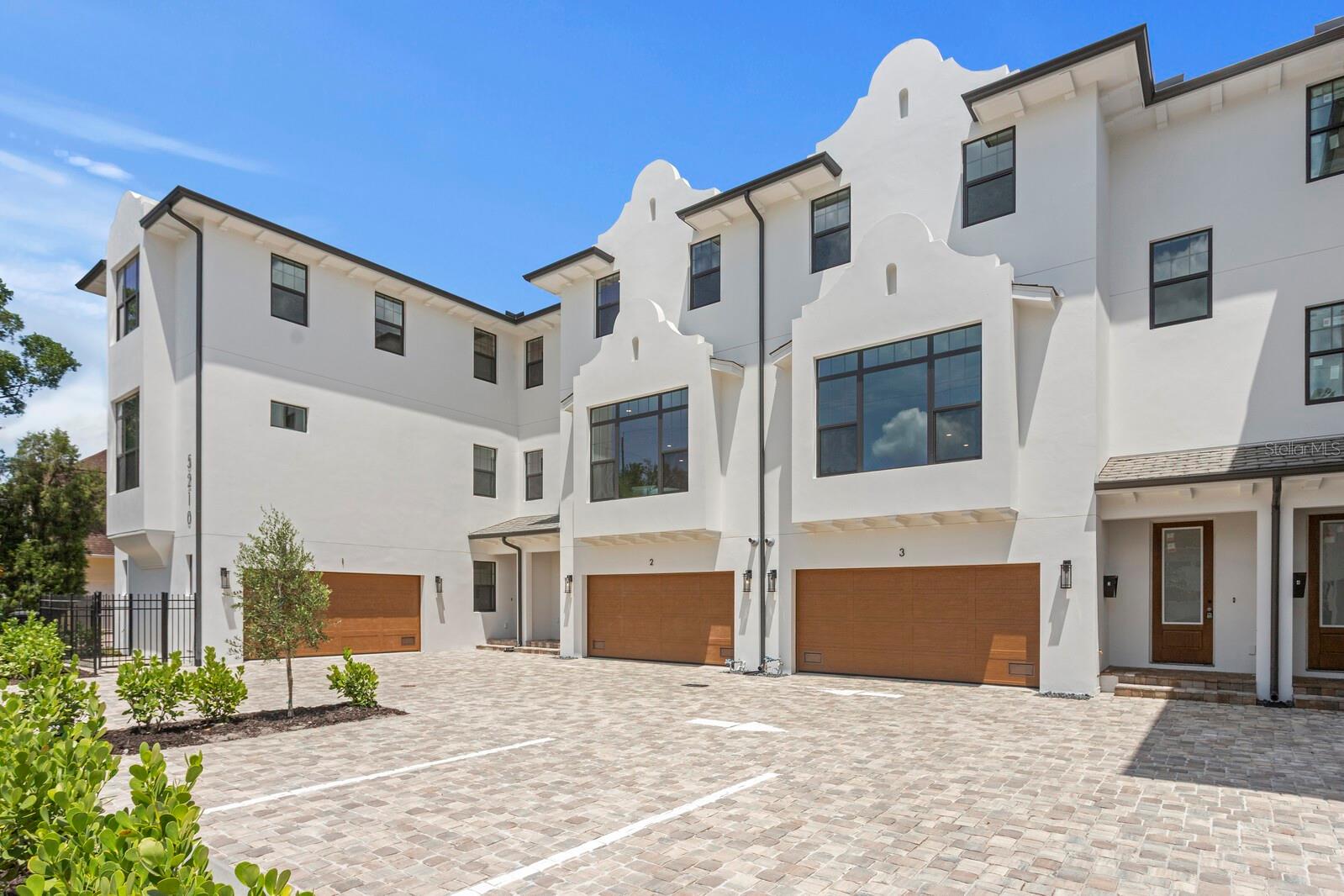 BAYSHORE RESIDENCES AND TOWNHOMES - Residential