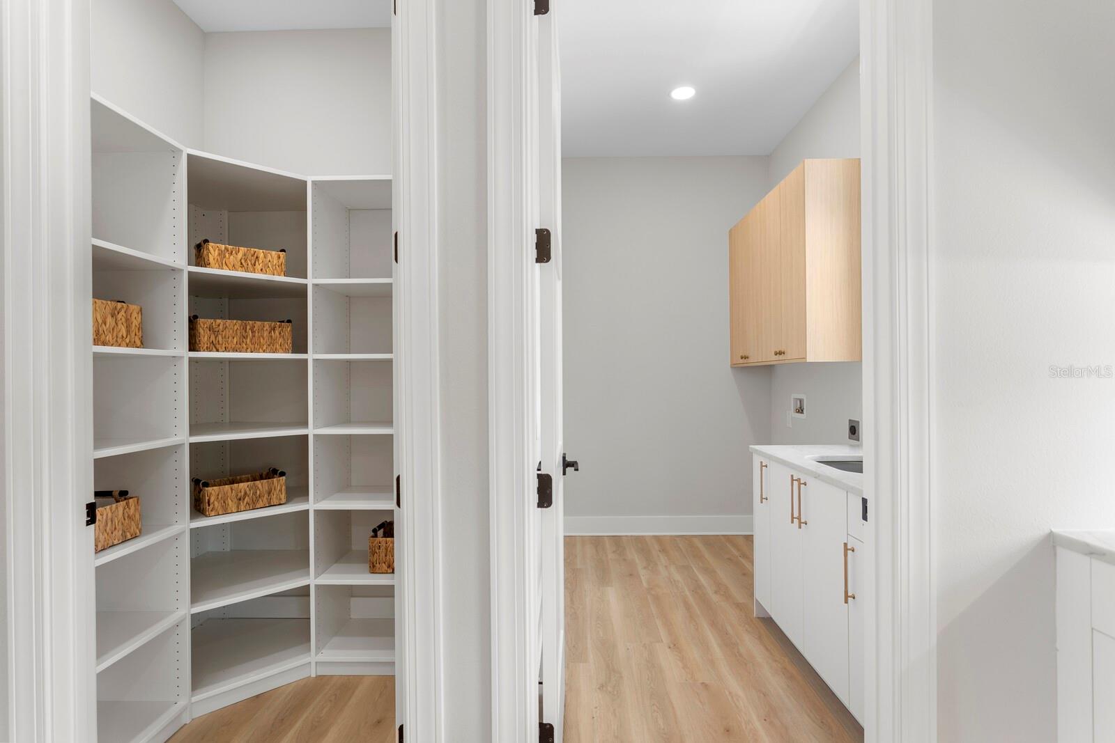 BAYSHORE RESIDENCES AND TOWNHOMES - Residential