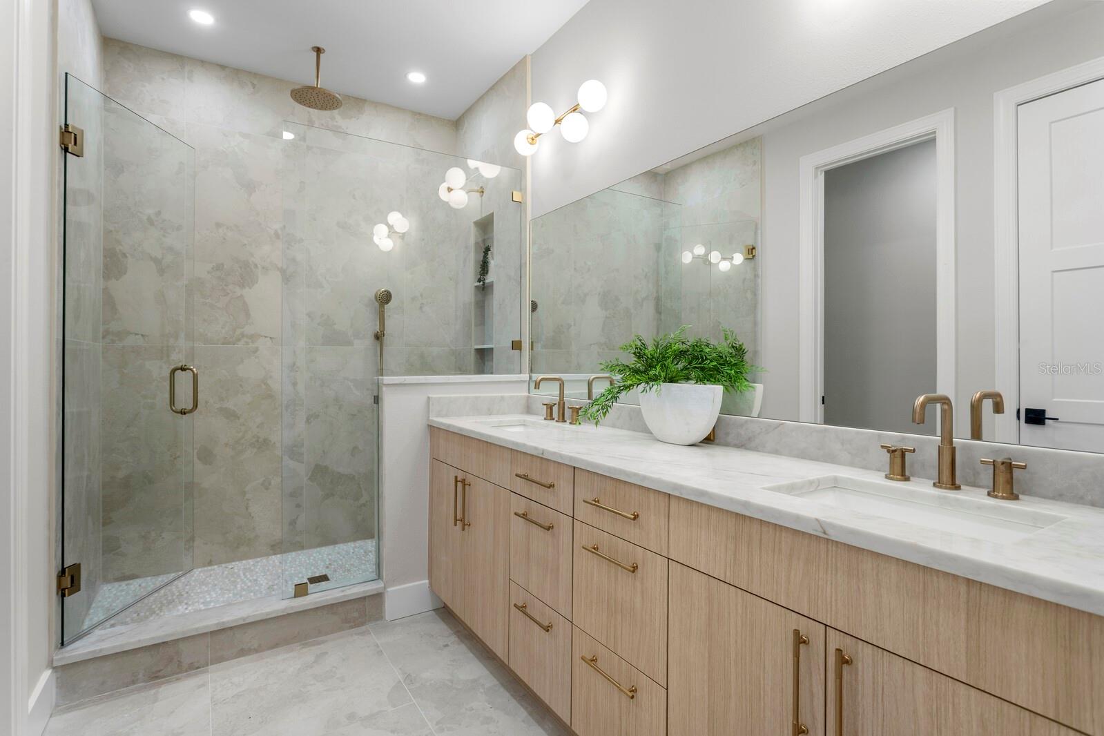 BAYSHORE RESIDENCES AND TOWNHOMES - Residential