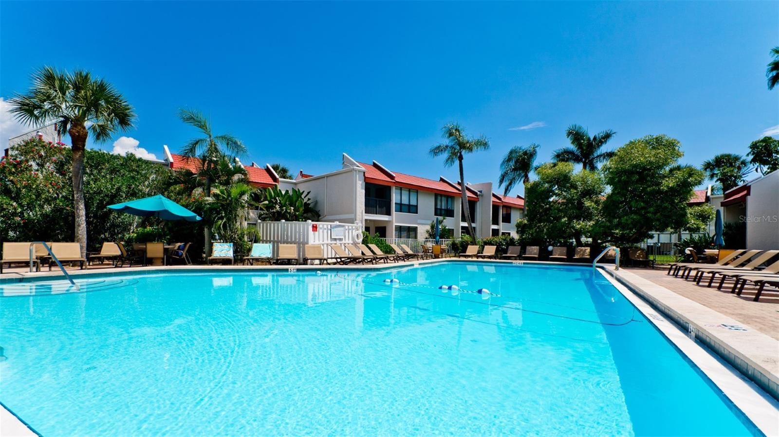 RUNAWAY BAY - Residential