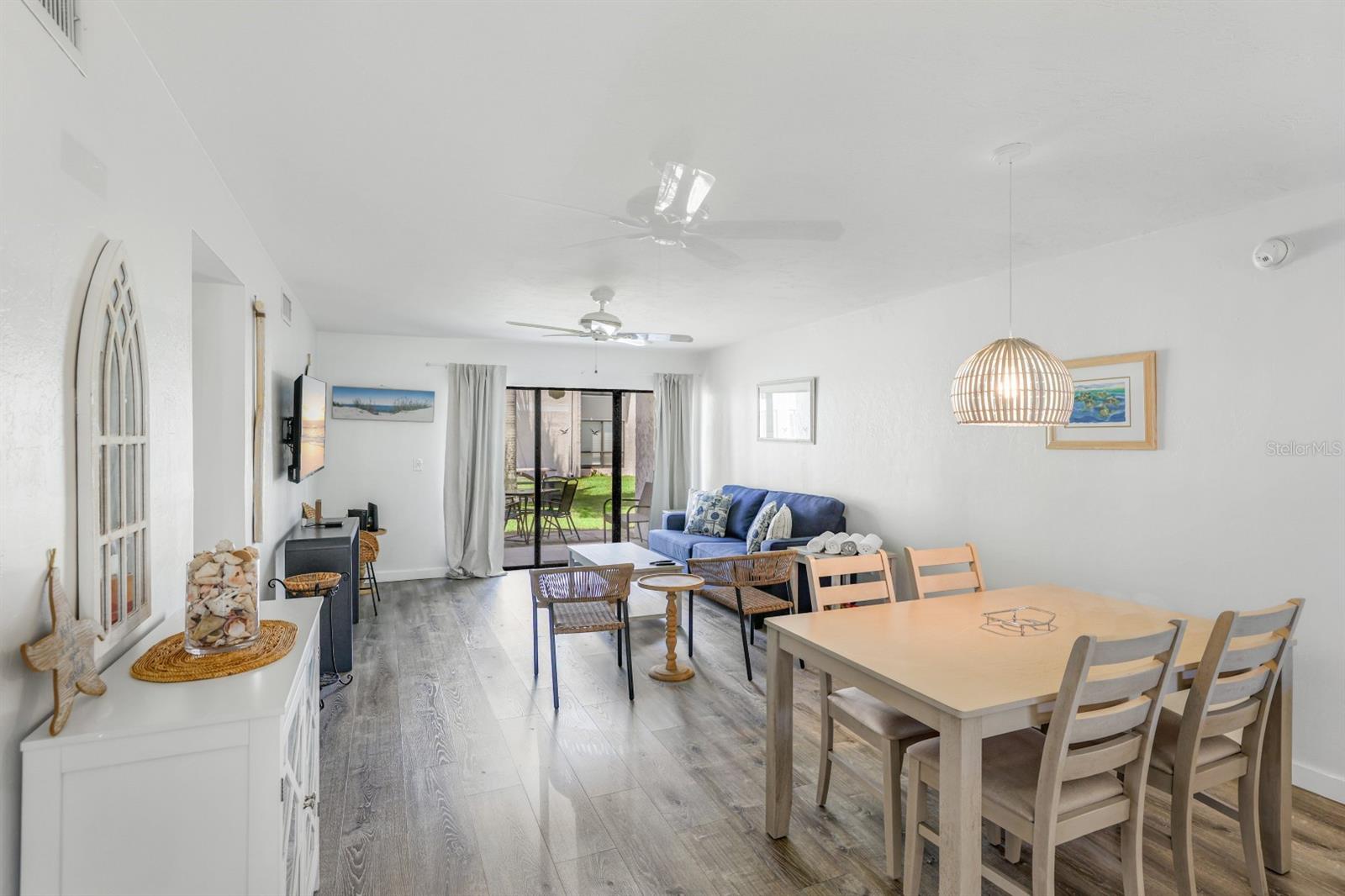 RUNAWAY BAY - Residential