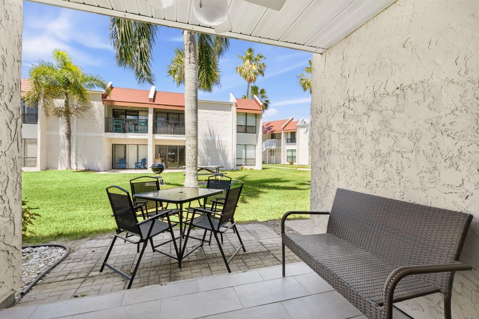 RUNAWAY BAY - Residential