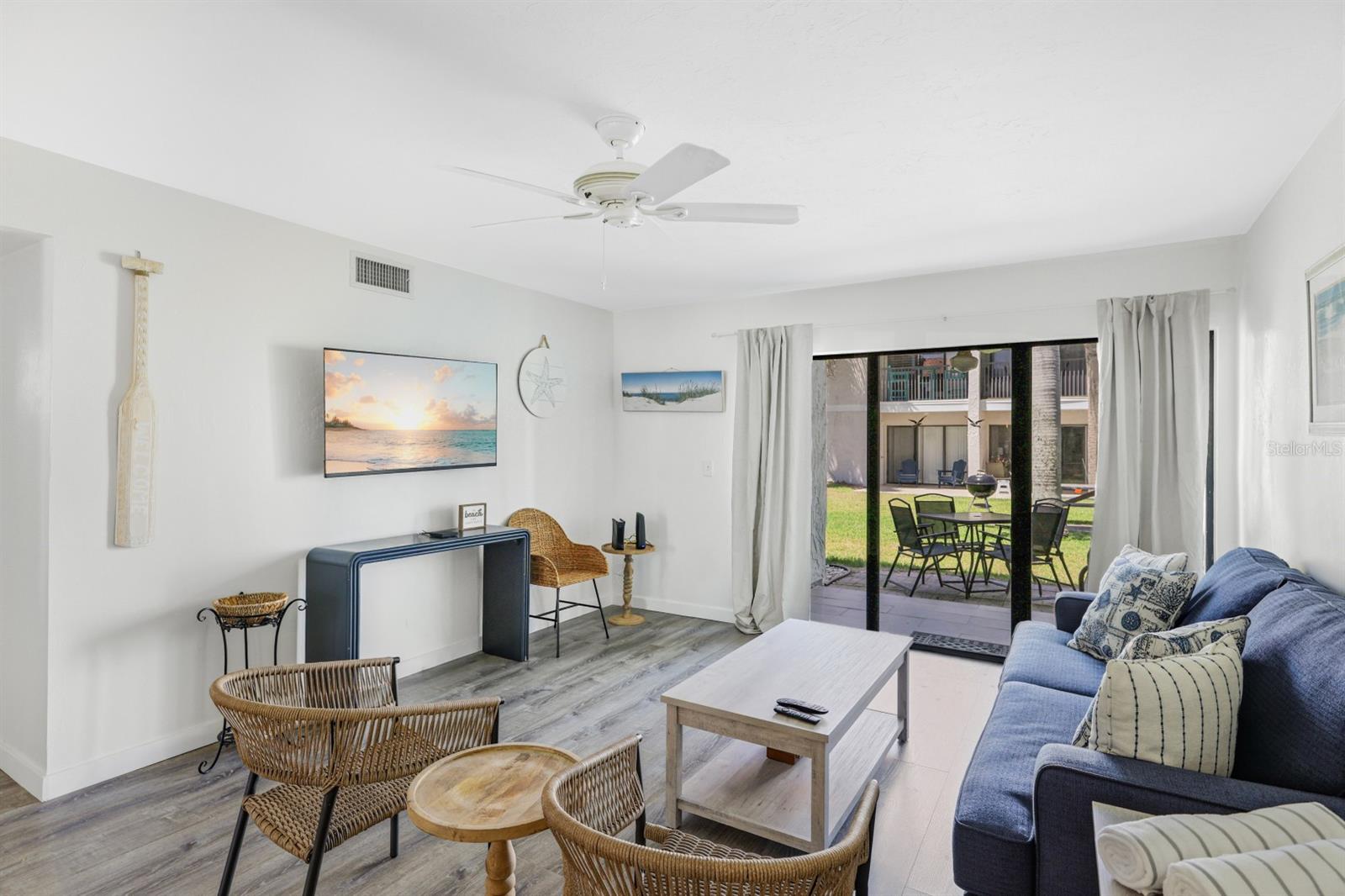 RUNAWAY BAY - Residential