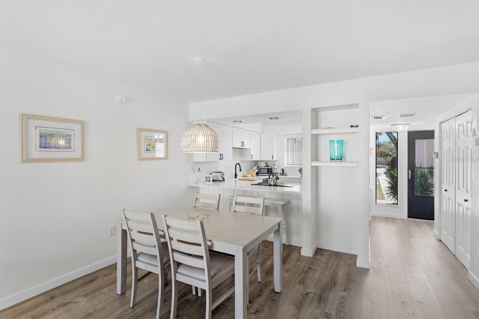 RUNAWAY BAY - Residential