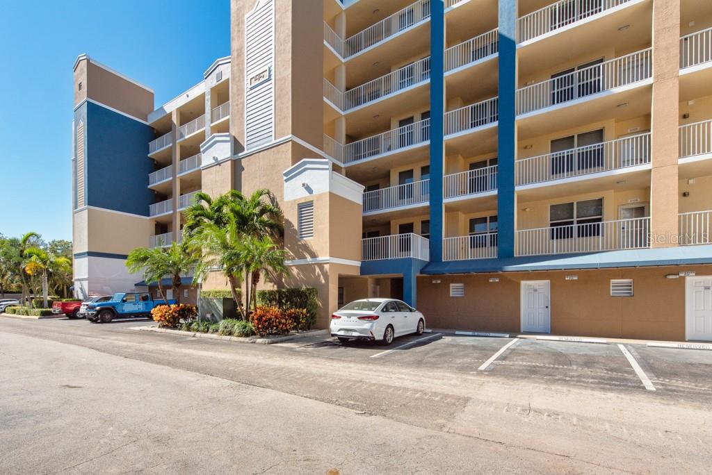 GOLF LAKE CONDO 2 AT EAST BAY - Residential