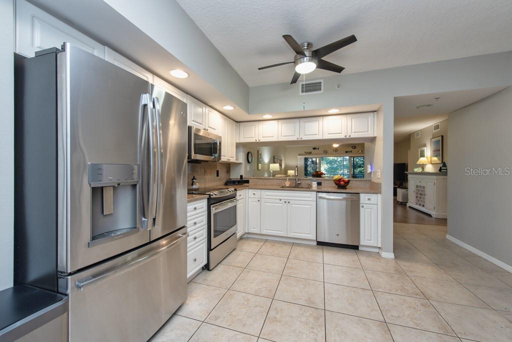 GOLF LAKE CONDO 2 AT EAST BAY - Residential