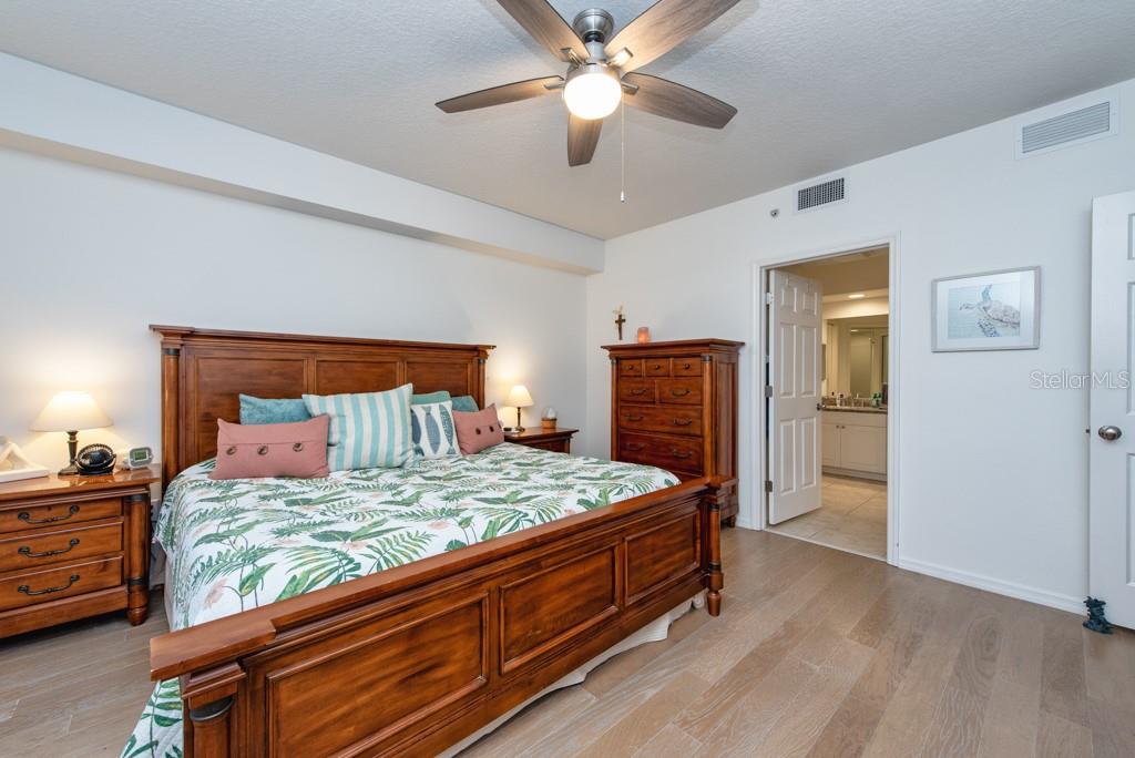 GOLF LAKE CONDO 2 AT EAST BAY - Residential