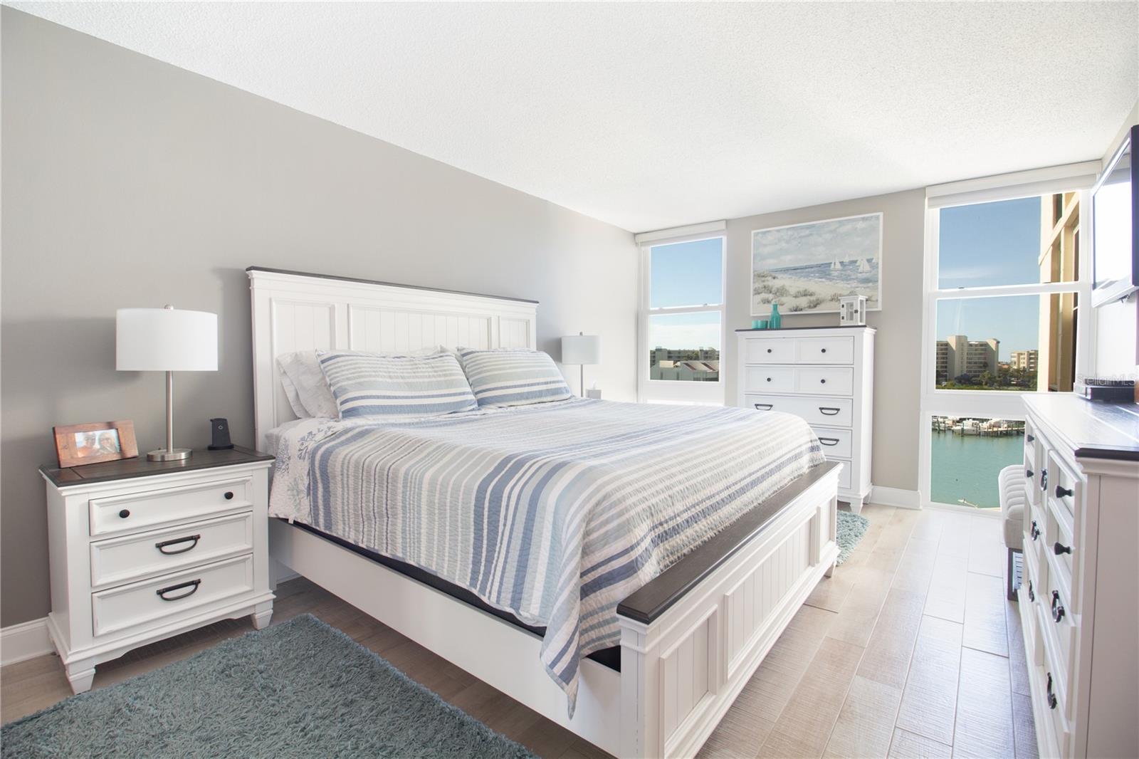 BAY ISLAND GROUP 1 - Residential