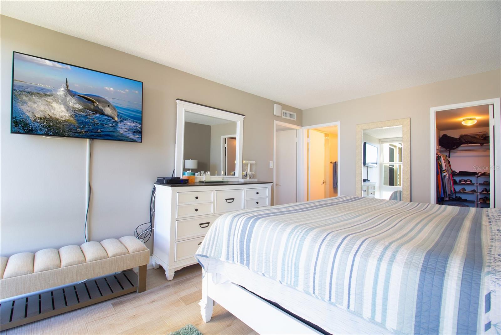 BAY ISLAND GROUP 1 - Residential