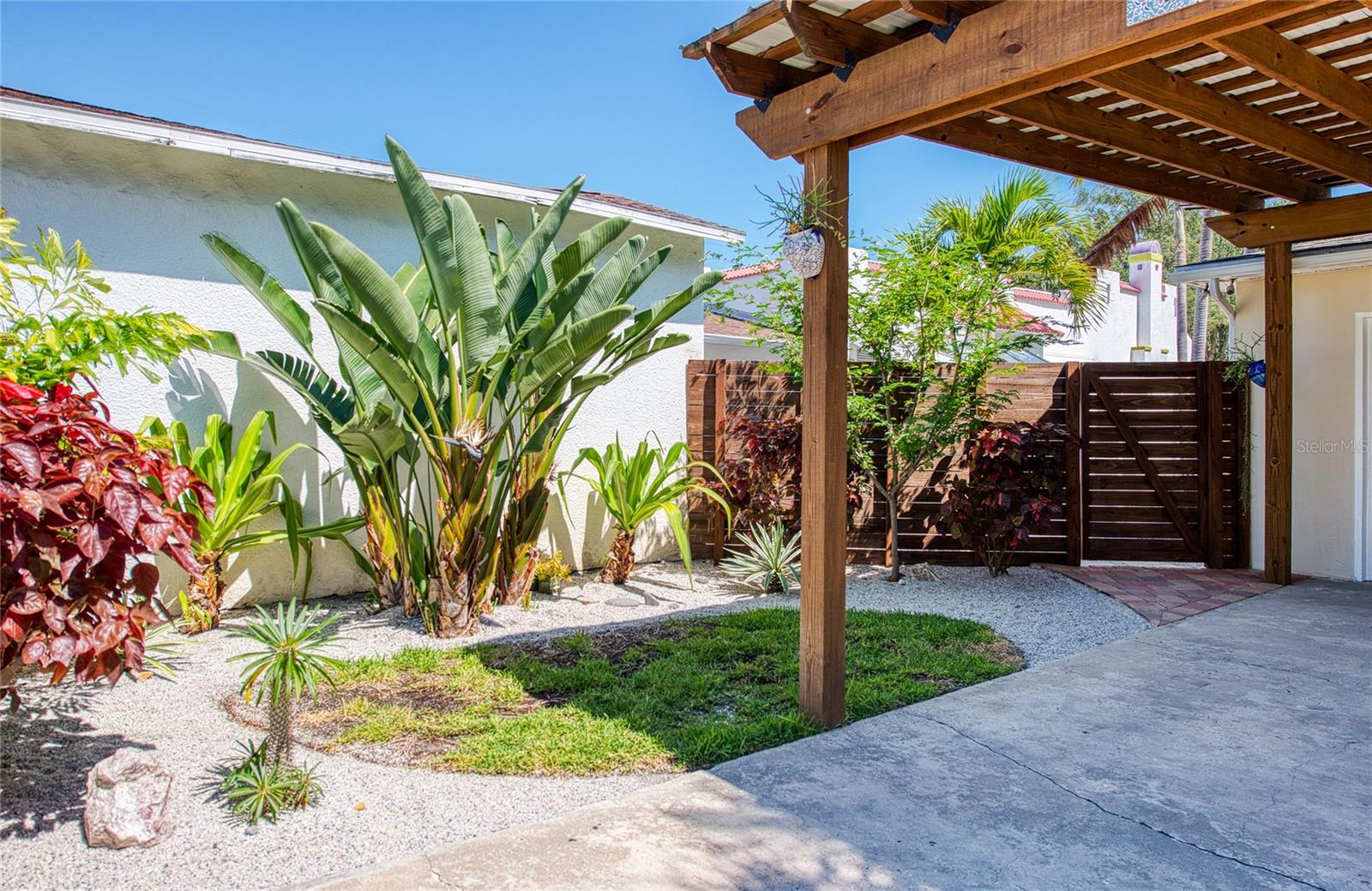 BAYOU BONITA SEC D - Residential