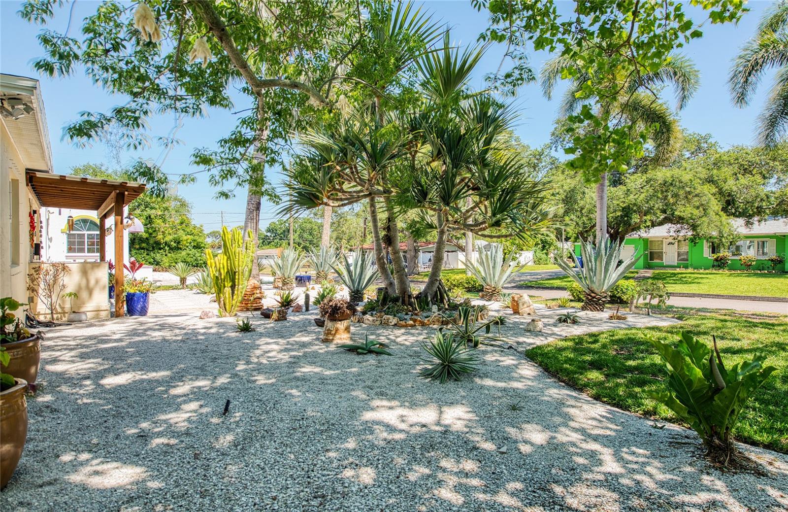 BAYOU BONITA SEC D - Residential