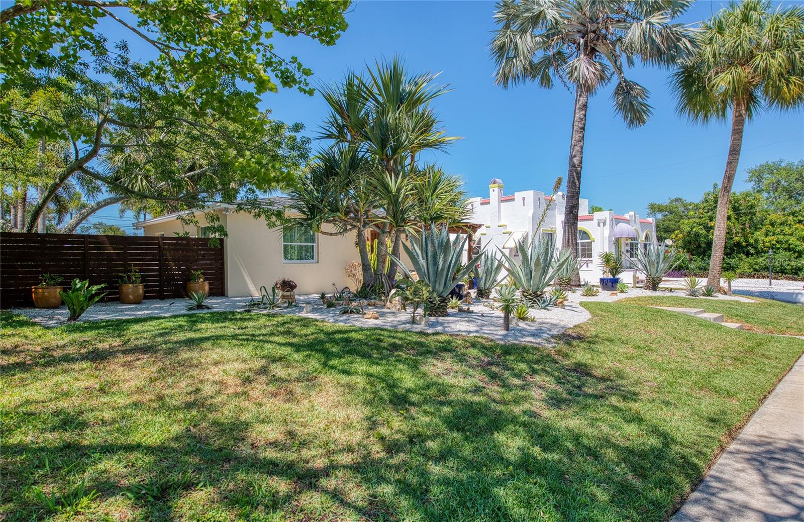 BAYOU BONITA SEC D - Residential