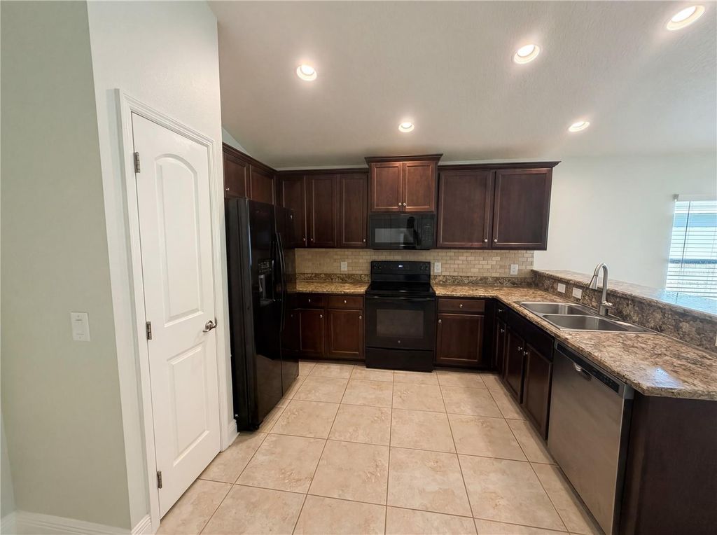 Photo of 16338 Vine Cliff Avenue, Hudson, FL 34667 (MLS # O6396290)