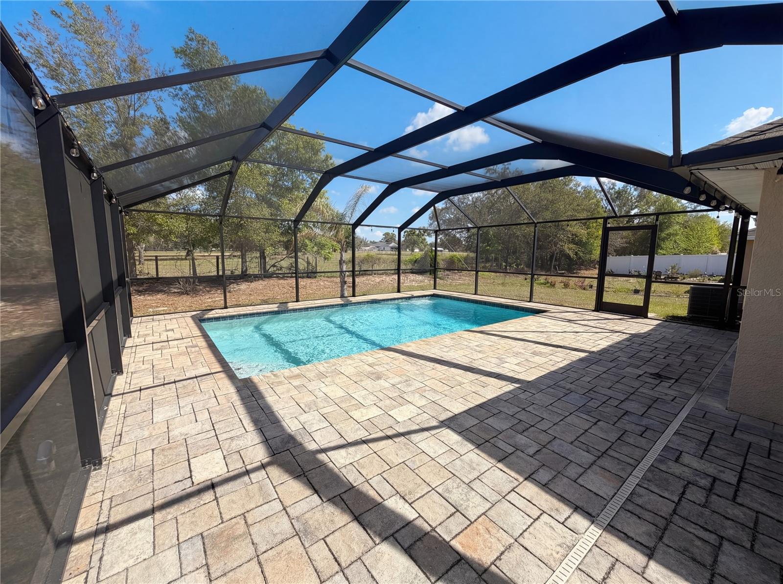 SUMMER CHASE - Residential