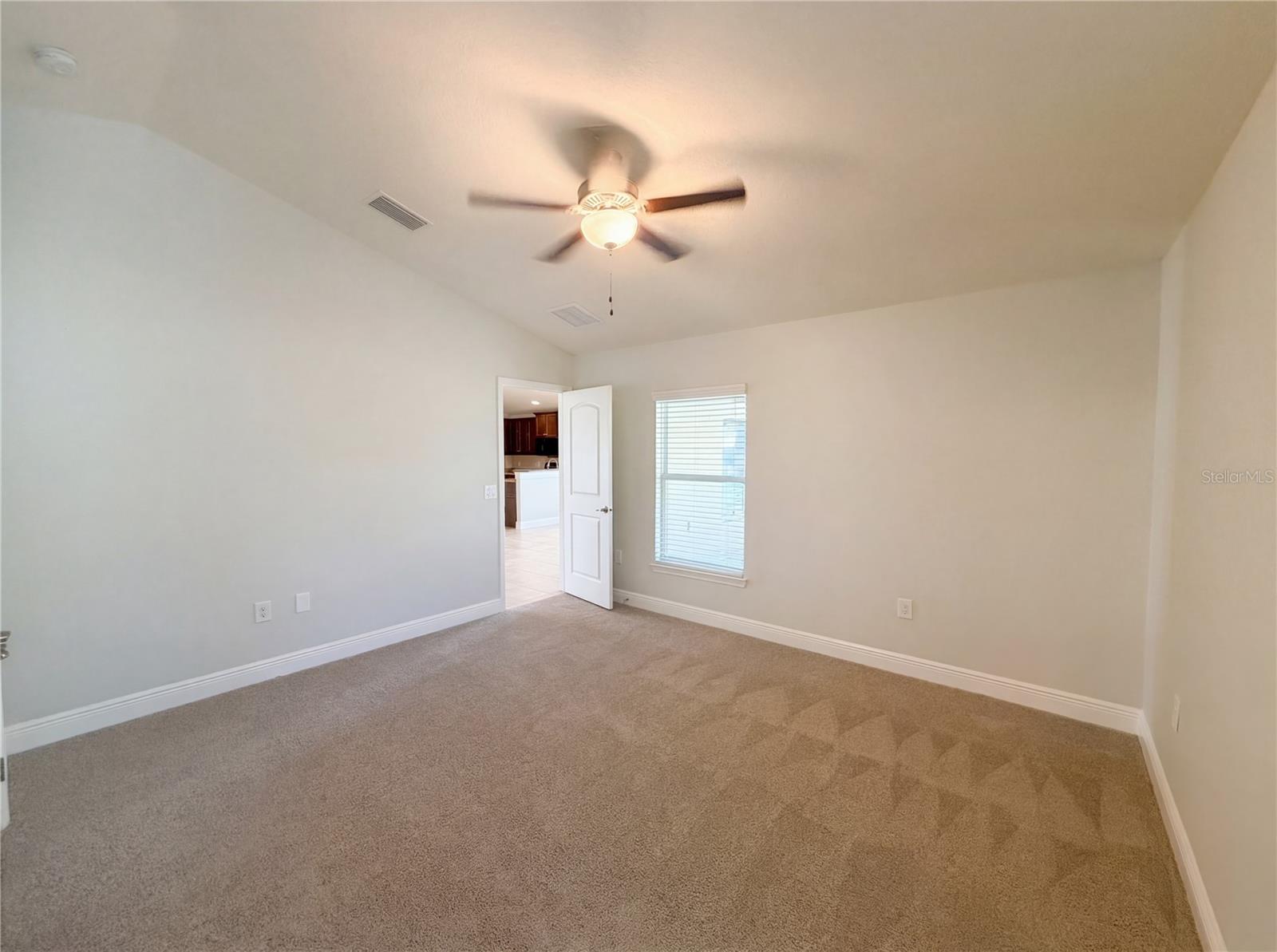 SUMMER CHASE - Residential