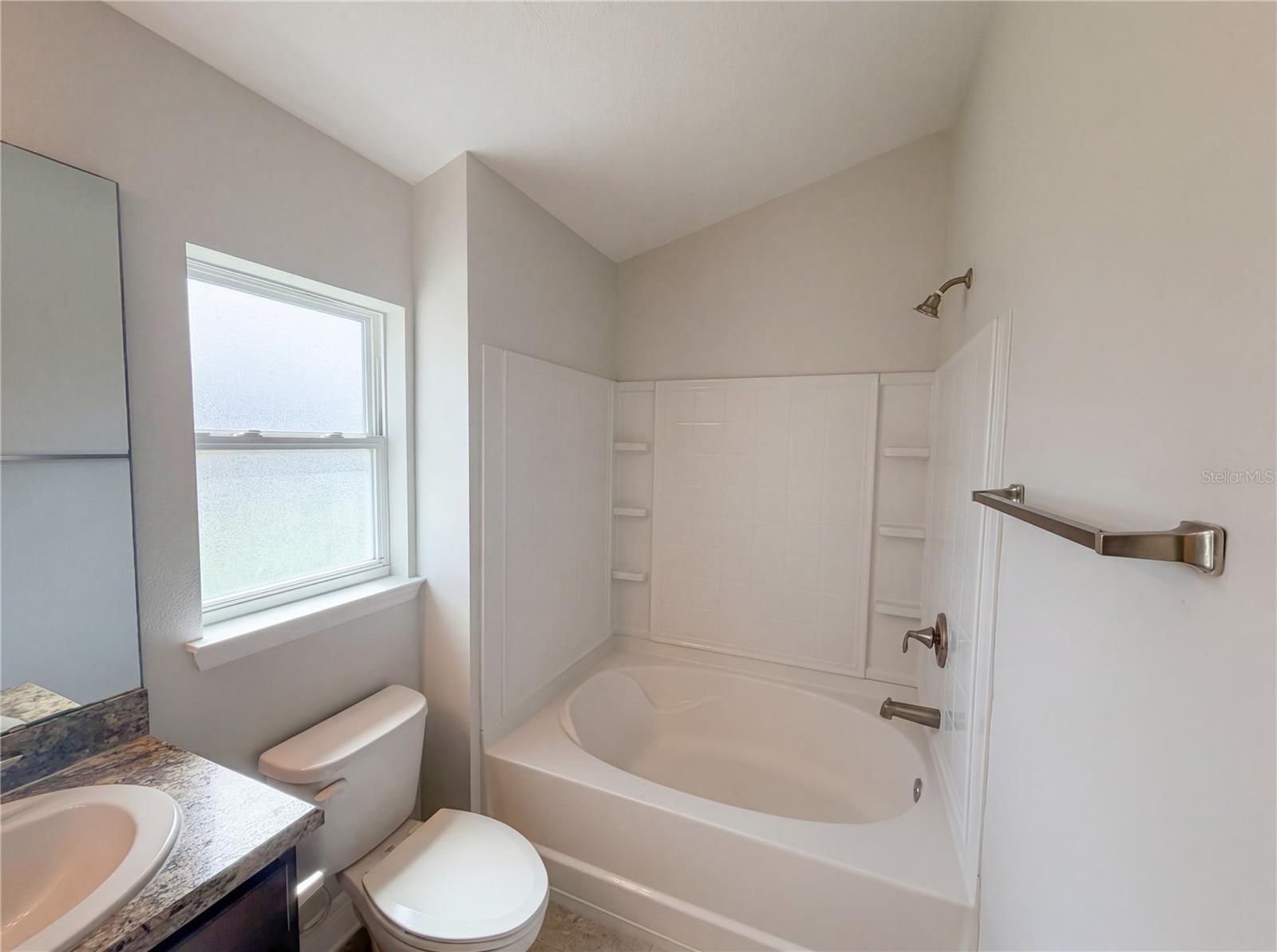 SUMMER CHASE - Residential