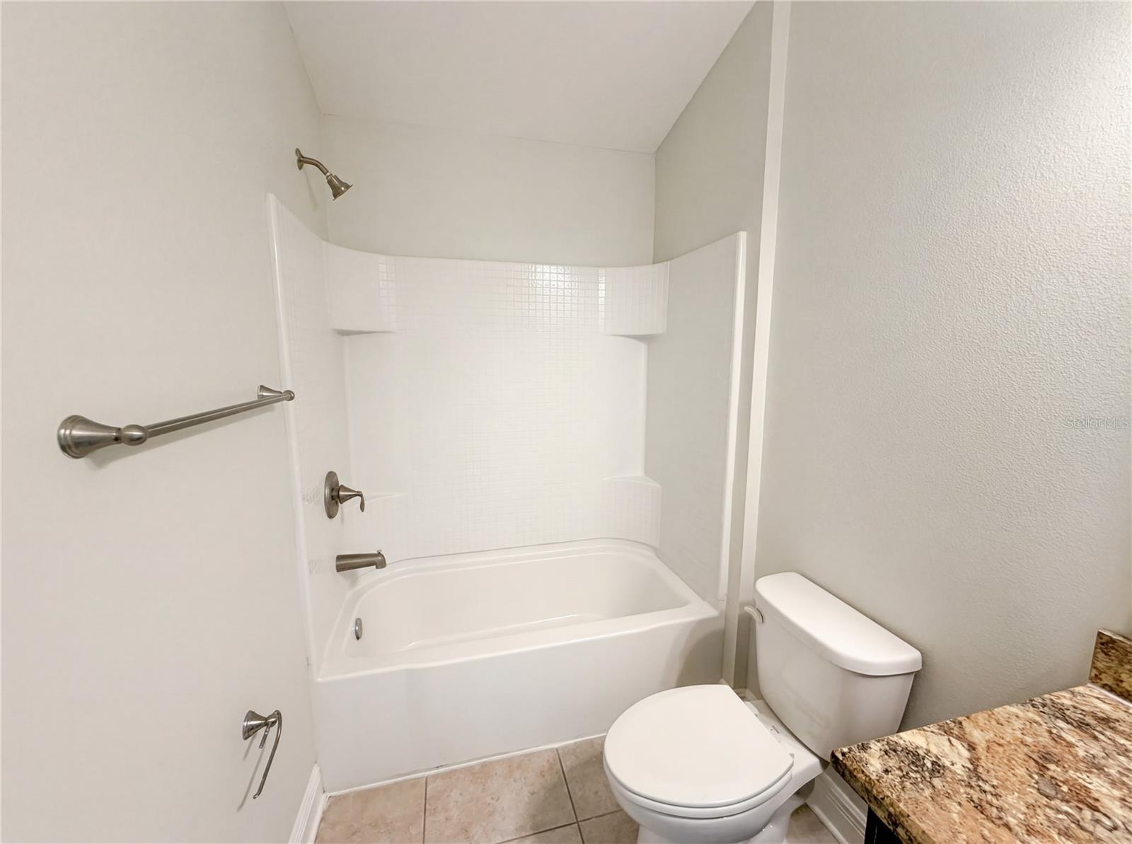 SUMMER CHASE - Residential