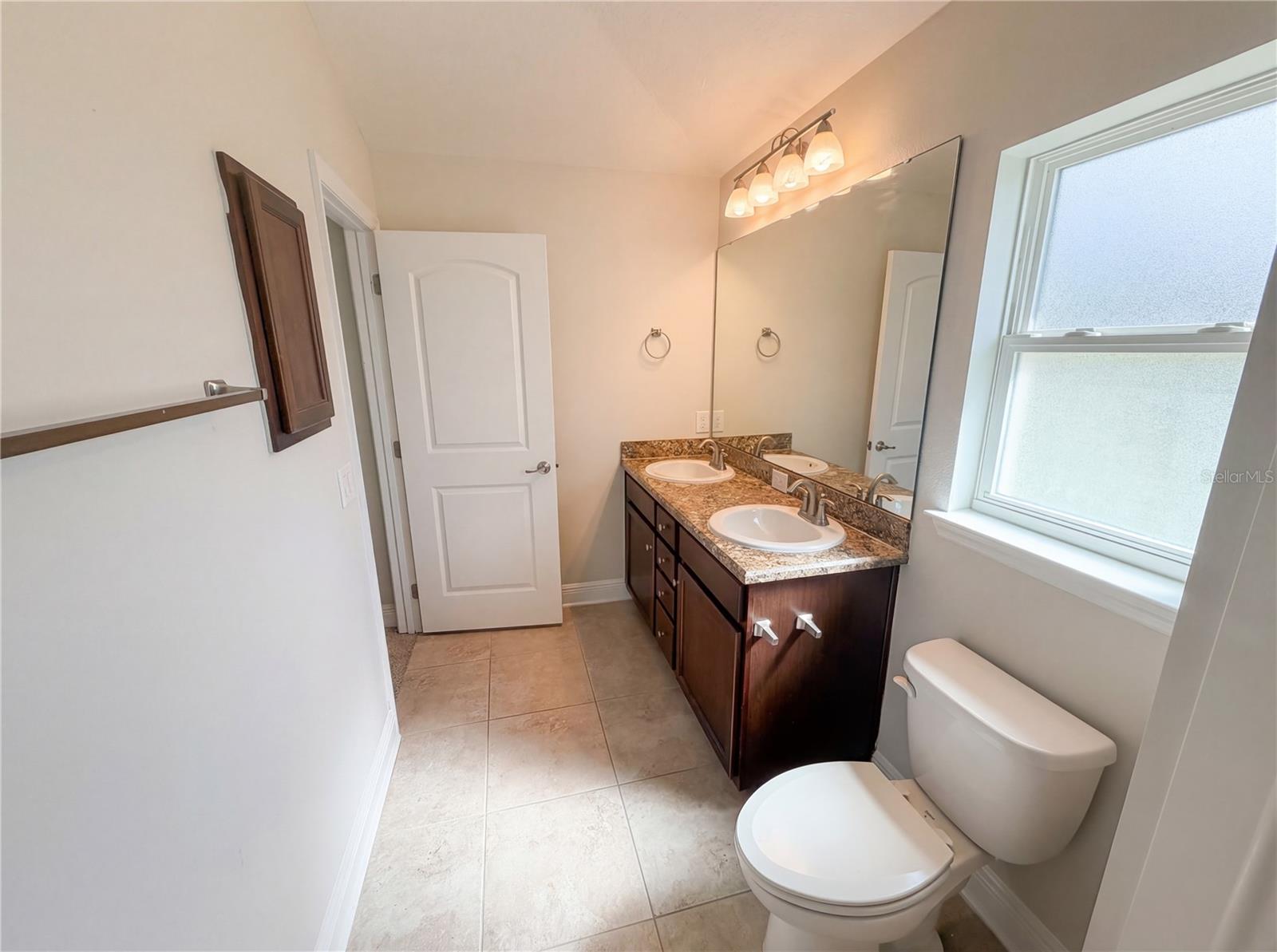 SUMMER CHASE - Residential