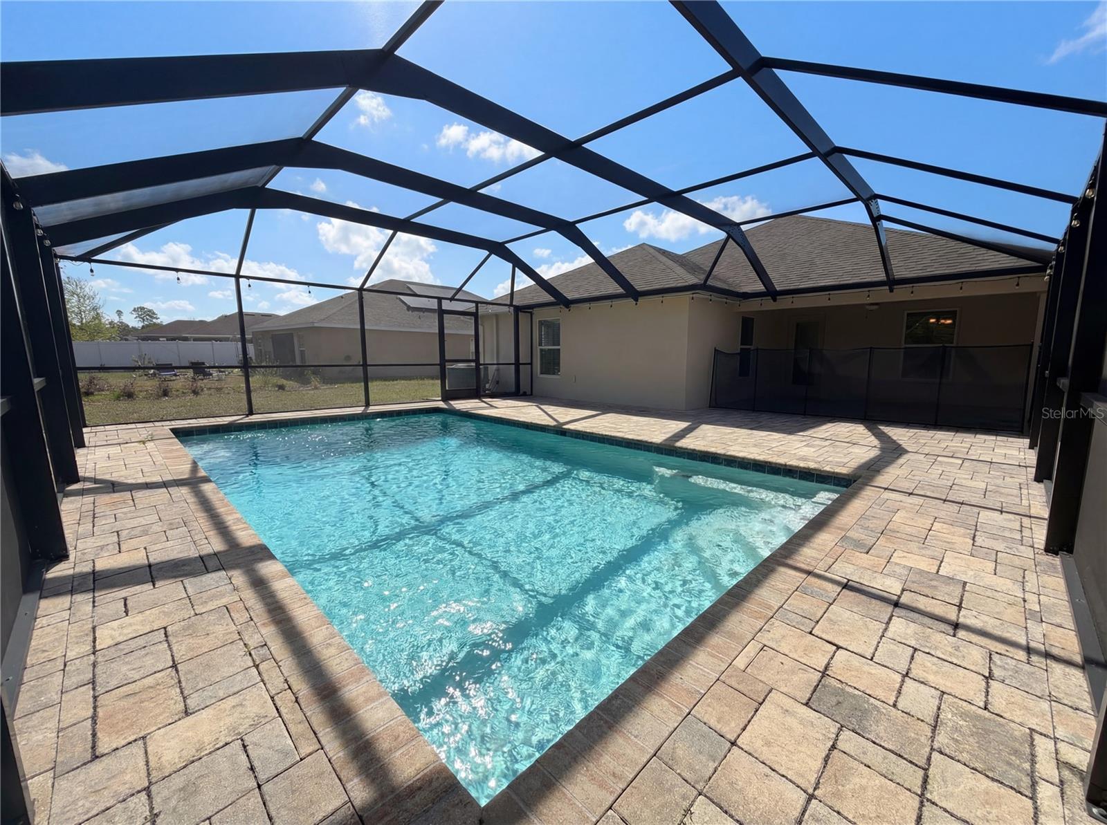 SUMMER CHASE - Residential