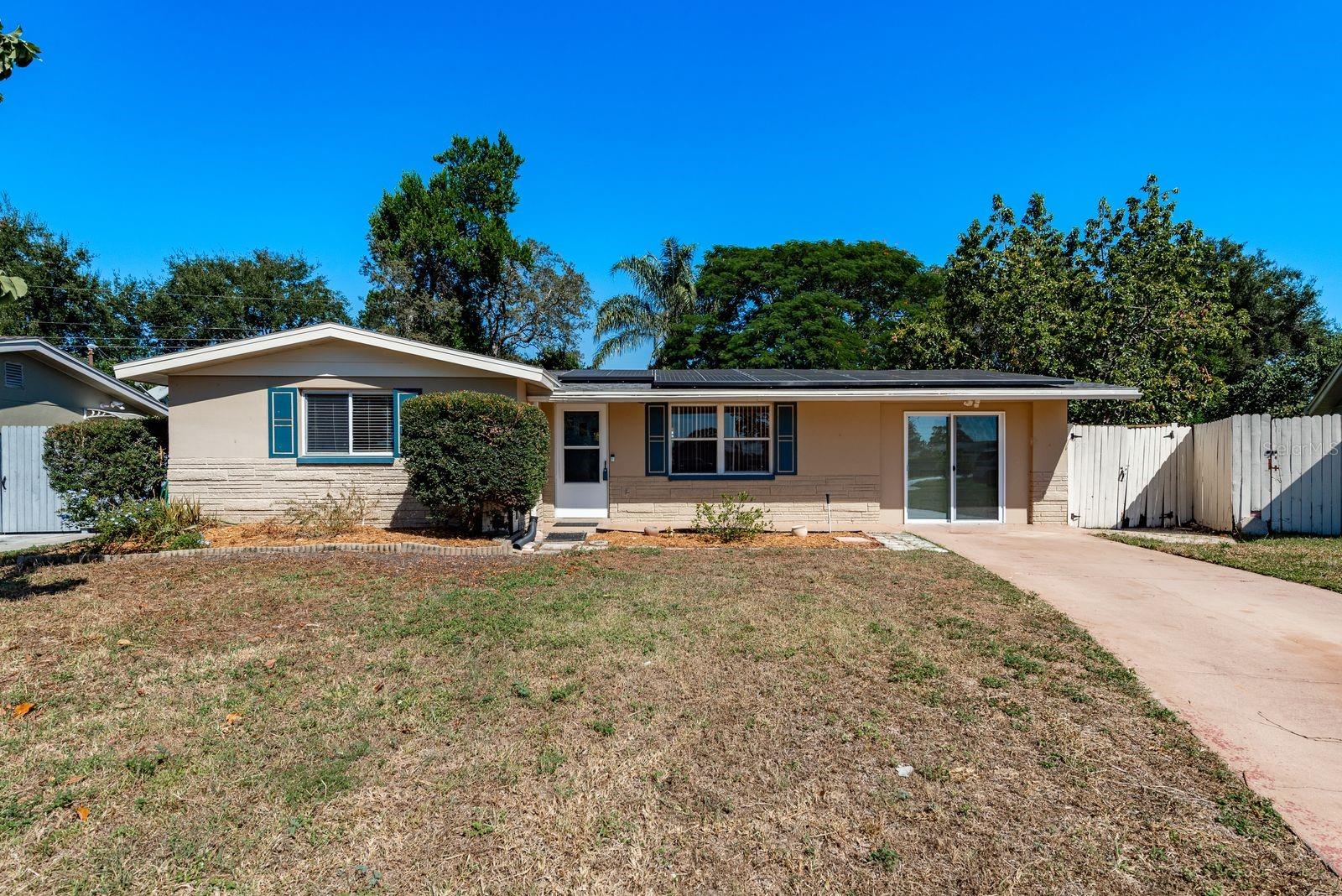 FOREST HILLS - Residential Lease