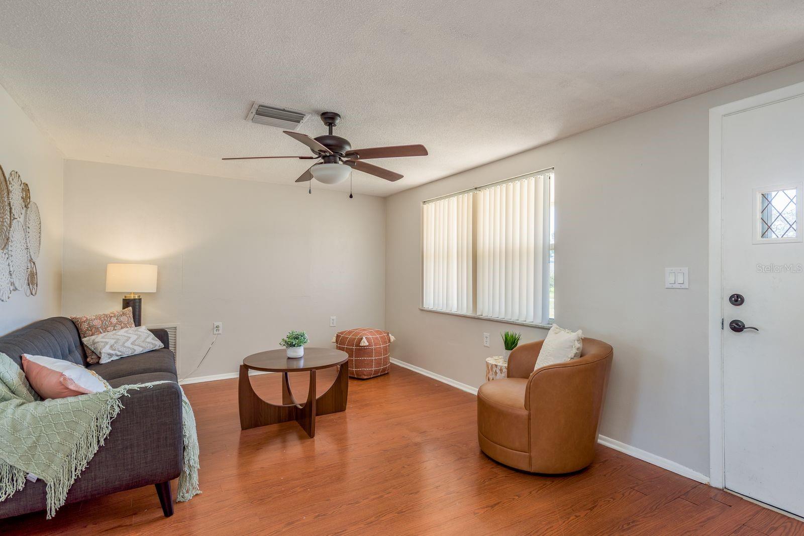 FOREST HILLS - Residential Lease