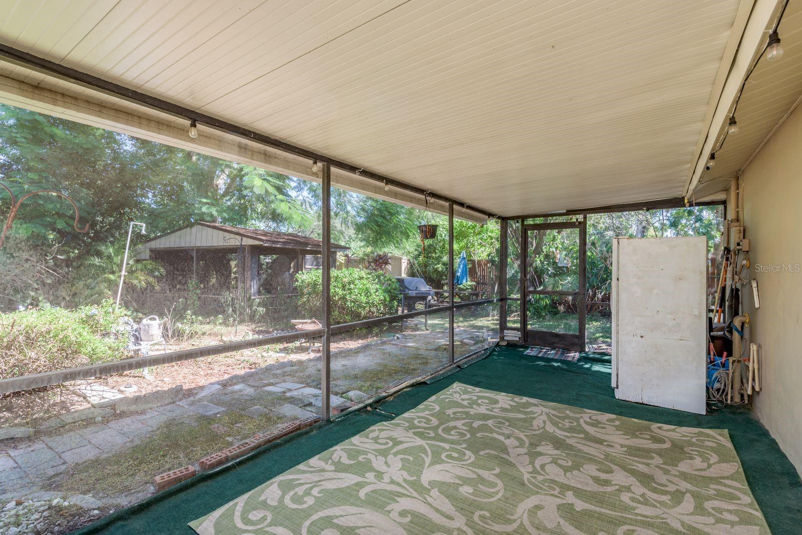 FOREST HILLS - Residential Lease