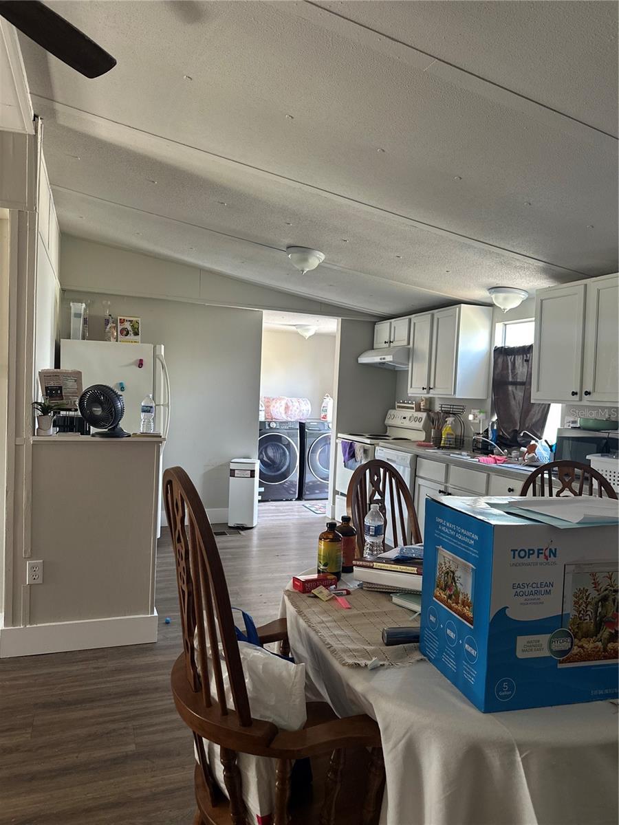 LAKE WALES ESTATE - Residential