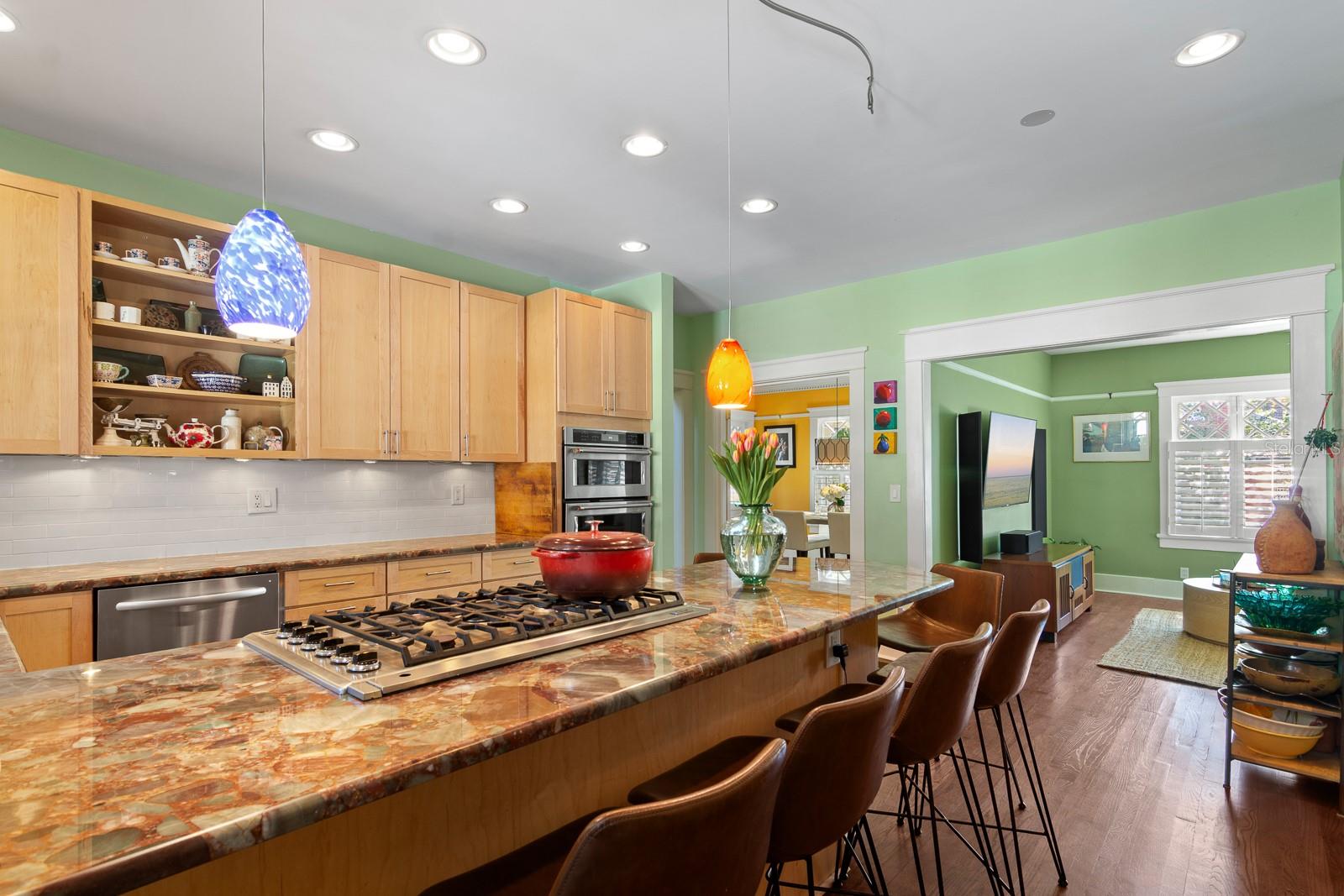 HYDE PARK WEST - Residential