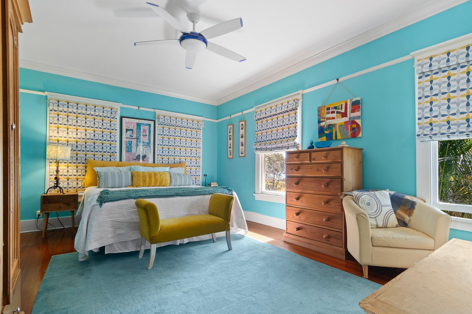 HYDE PARK WEST - Residential