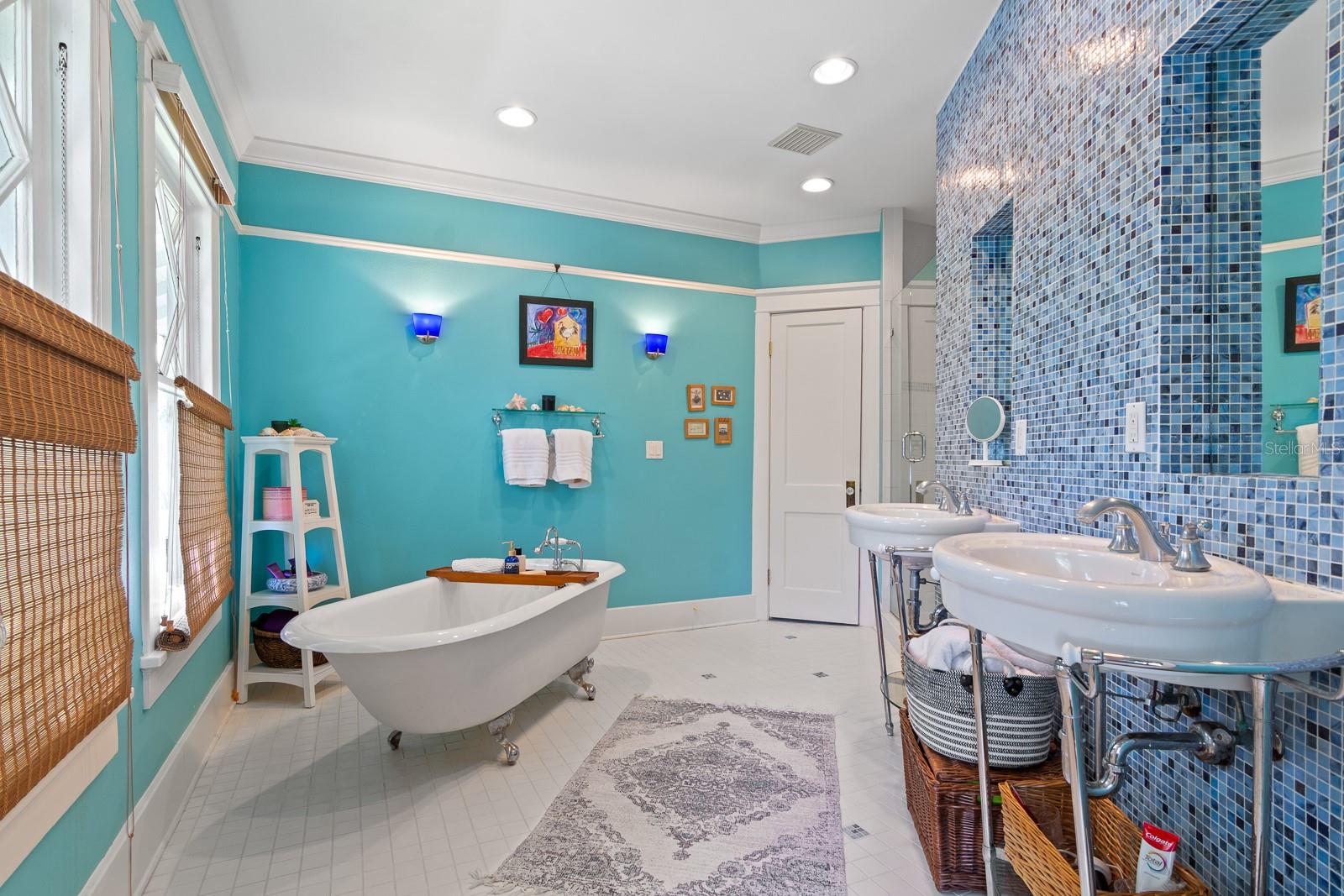 HYDE PARK WEST - Residential