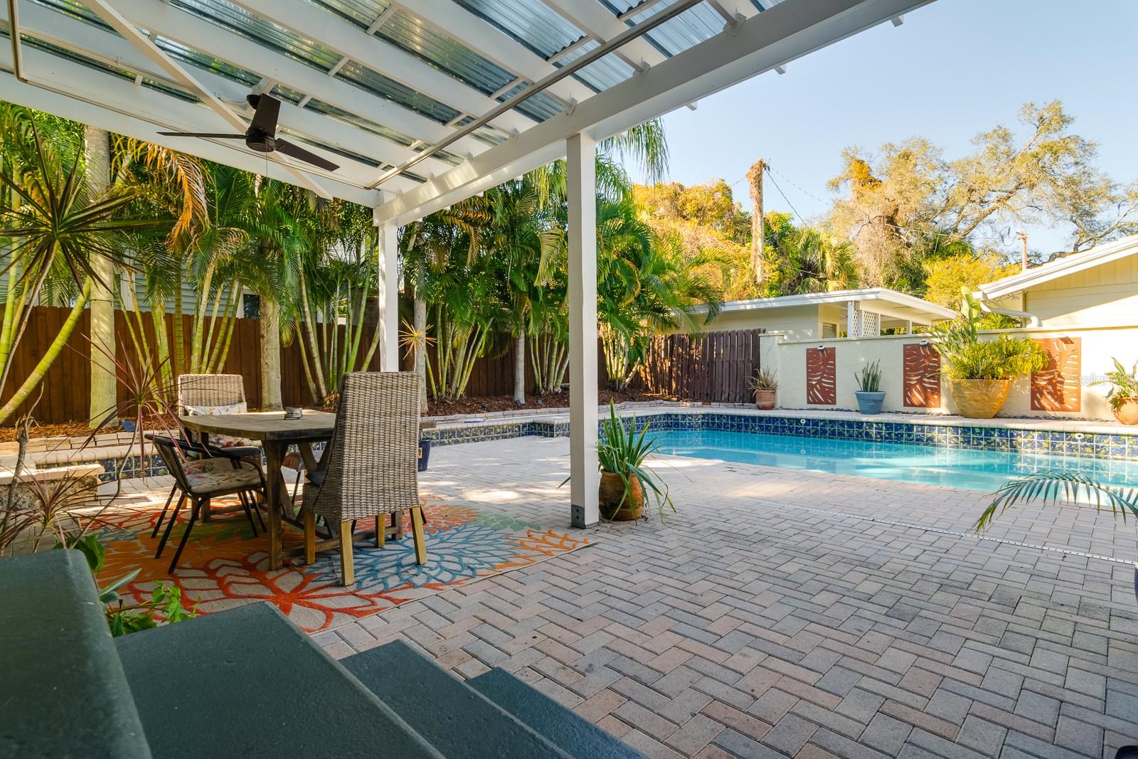 HYDE PARK WEST - Residential