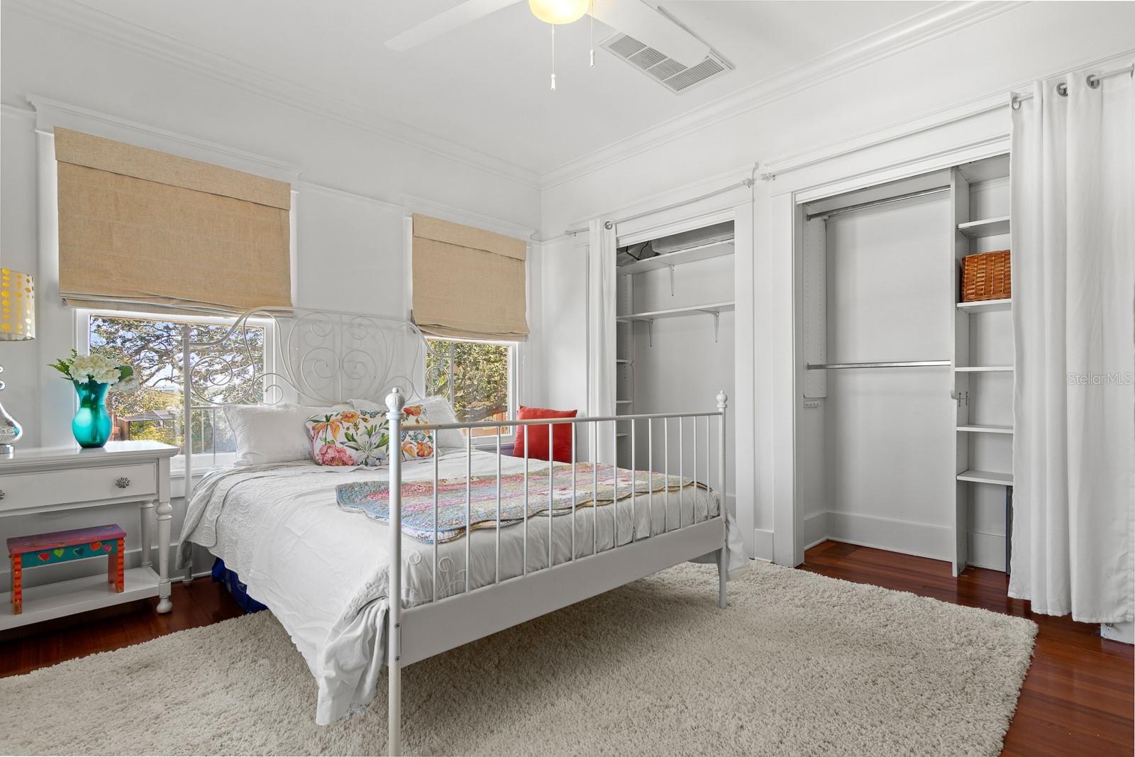 HYDE PARK WEST - Residential