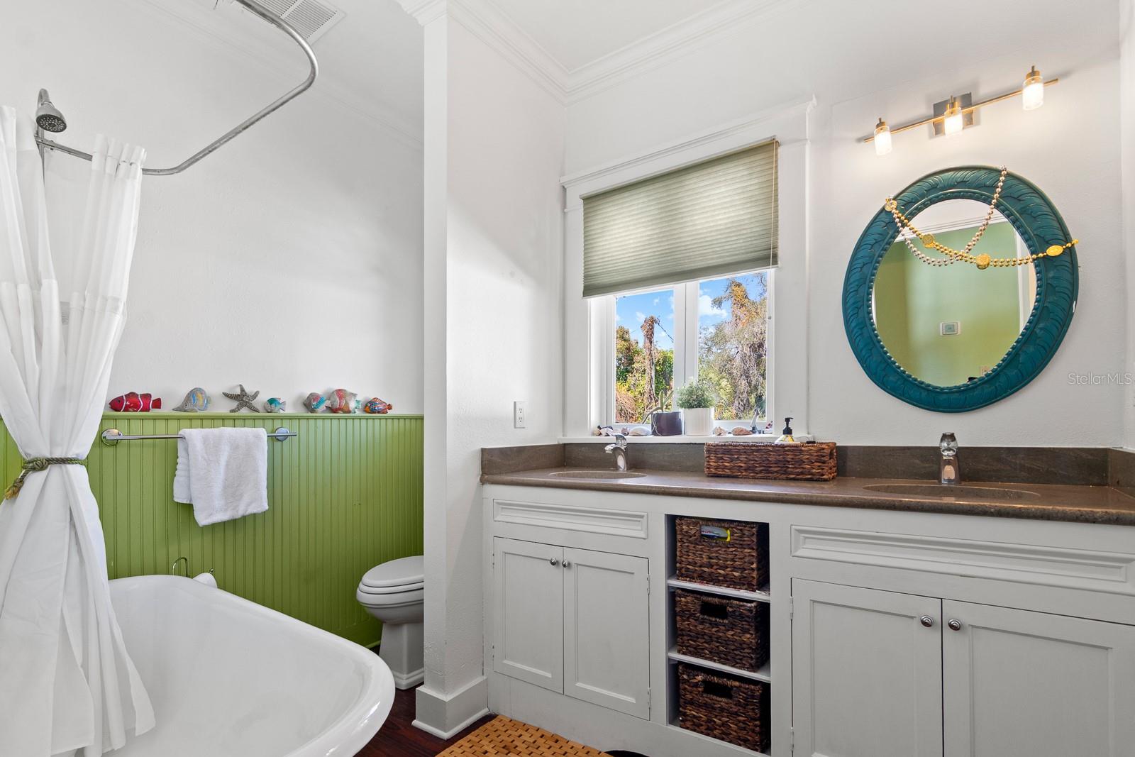 HYDE PARK WEST - Residential