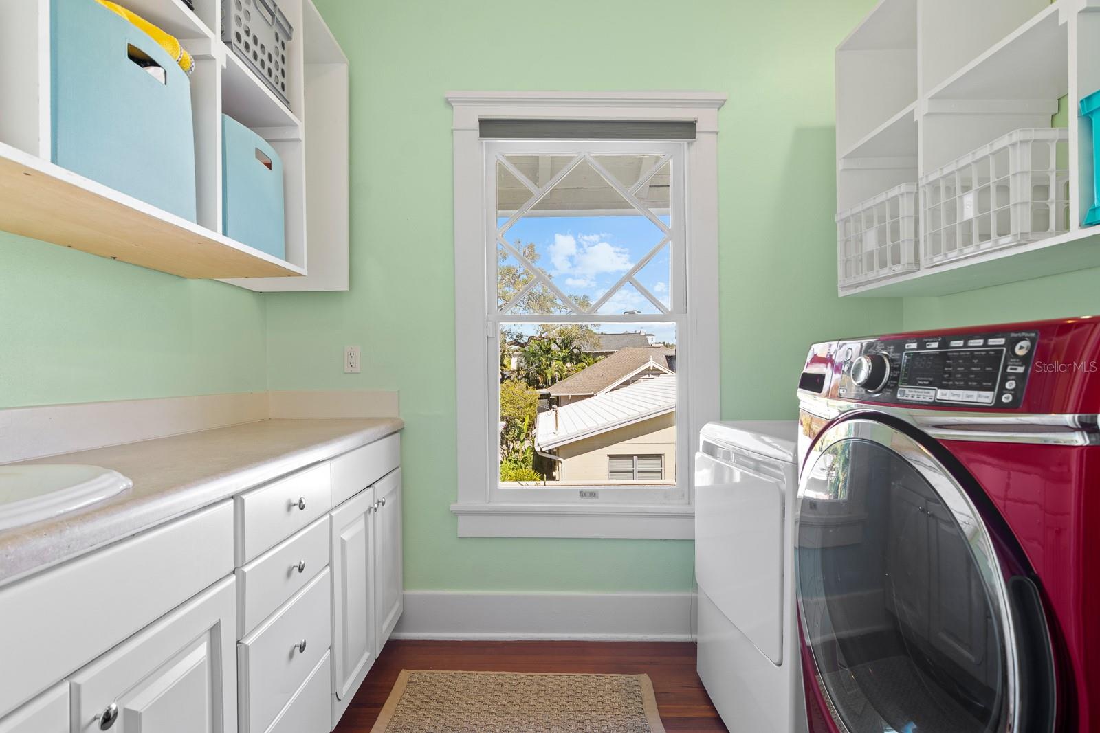 HYDE PARK WEST - Residential