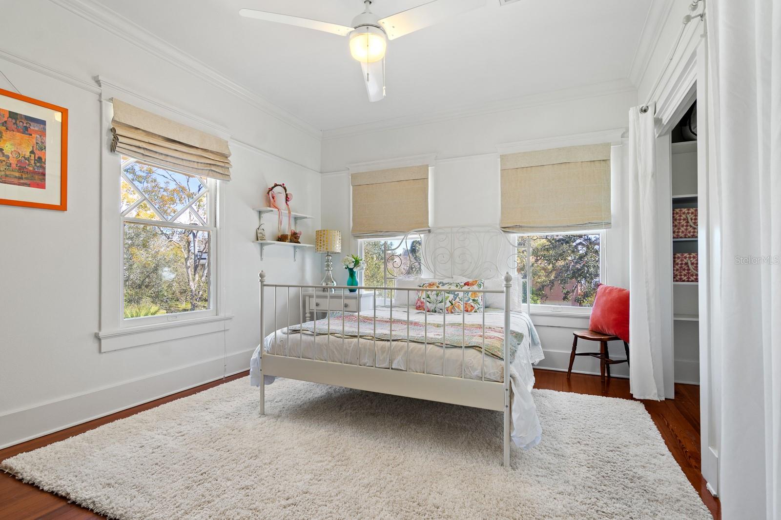 HYDE PARK WEST - Residential