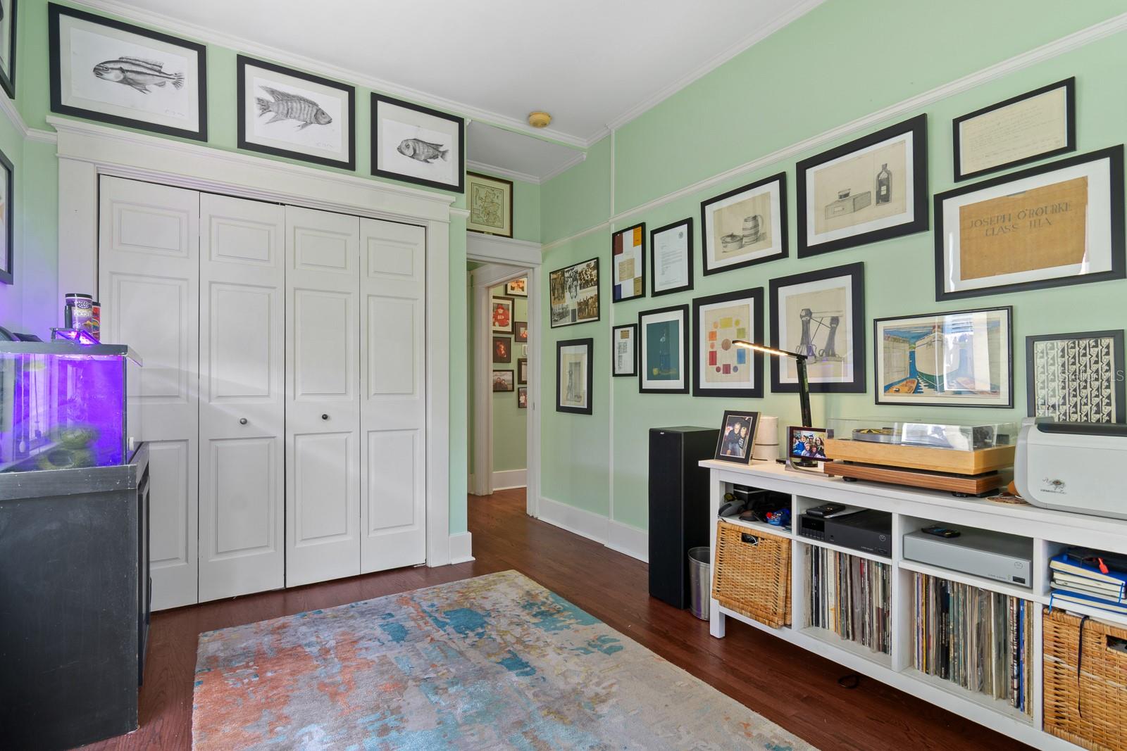 HYDE PARK WEST - Residential