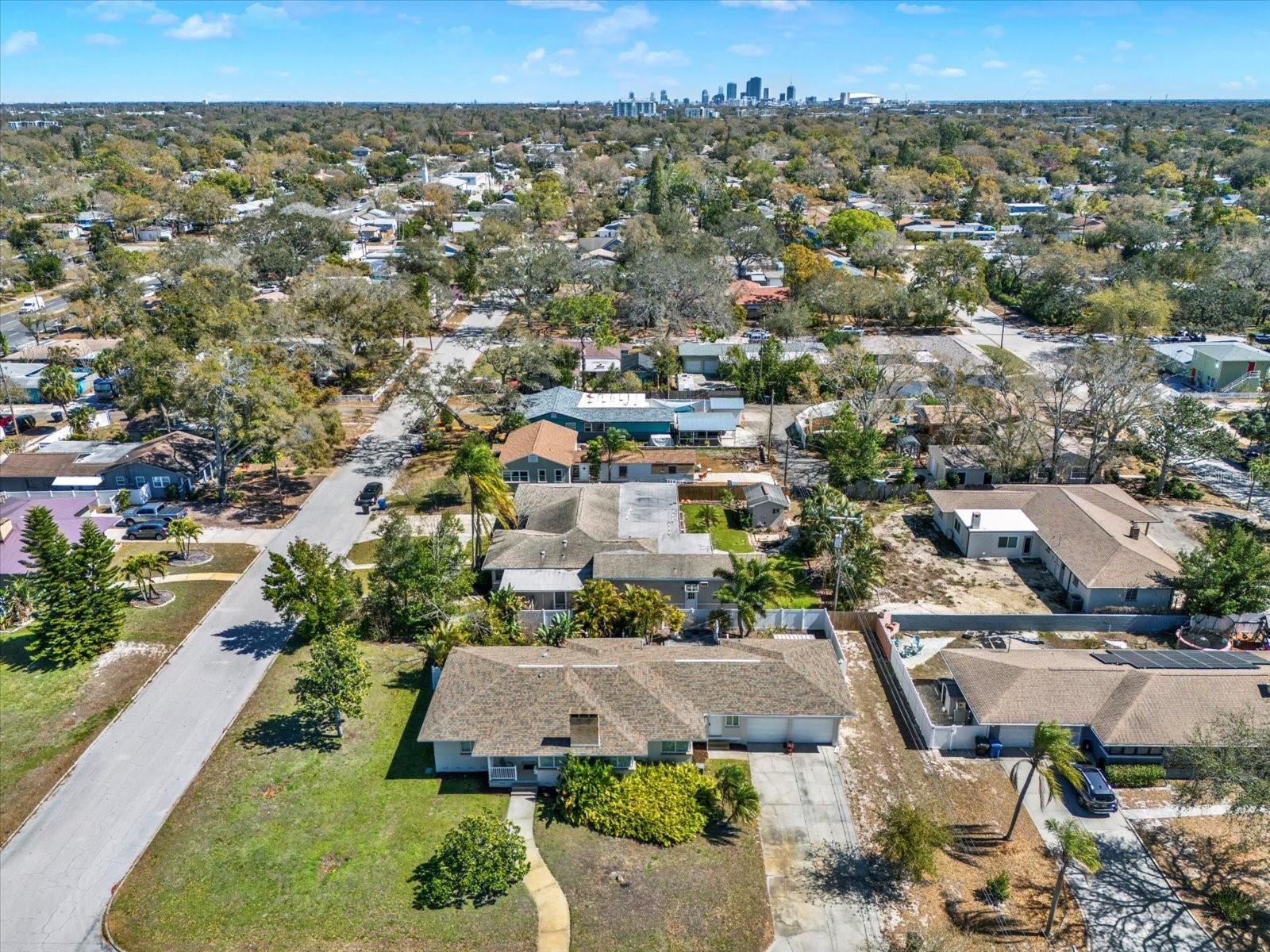 OAKWOOD MANOR - Residential