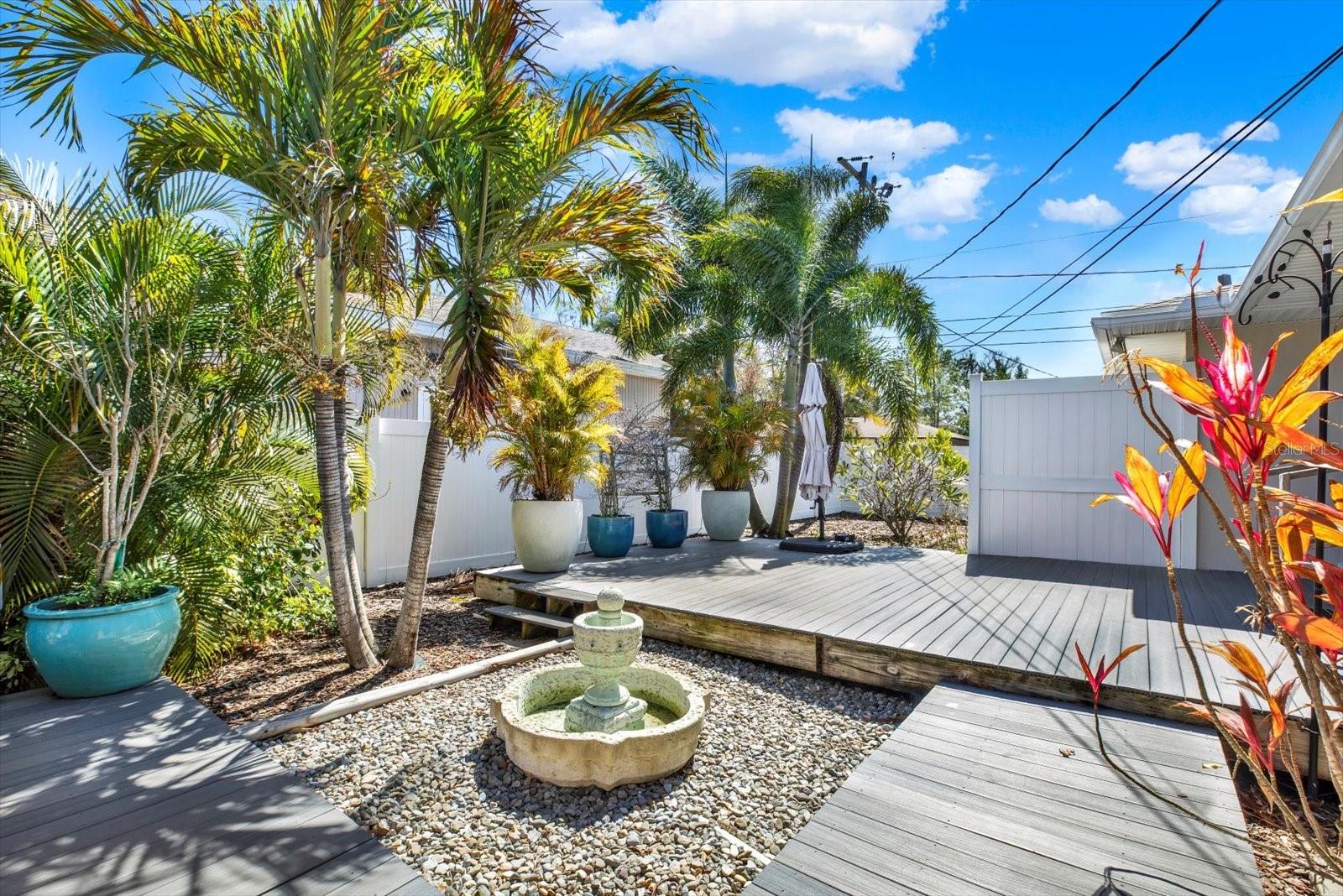 OAKWOOD MANOR - Residential