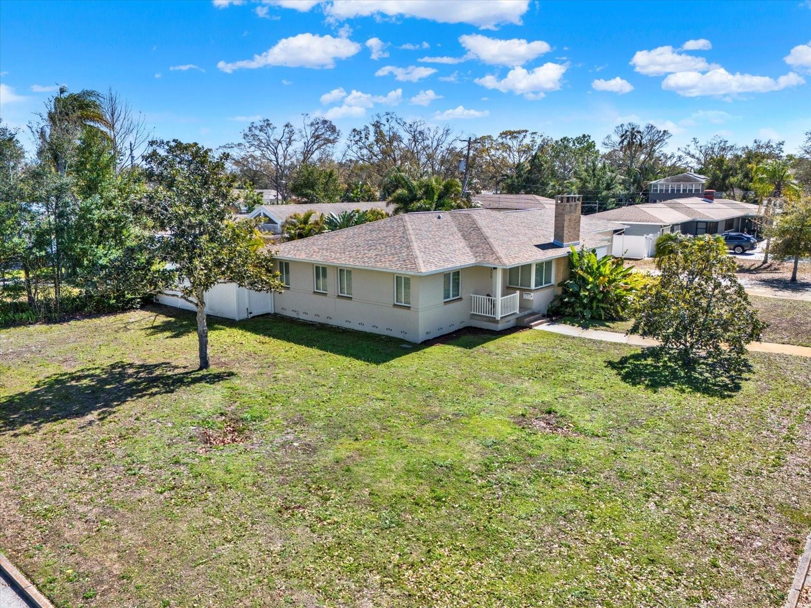 OAKWOOD MANOR - Residential