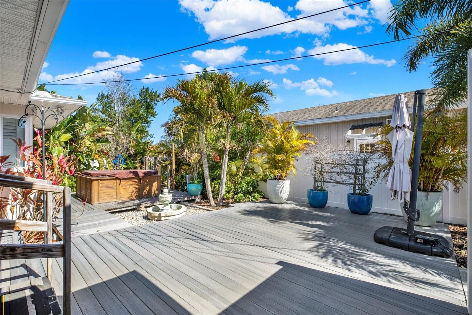 OAKWOOD MANOR - Residential